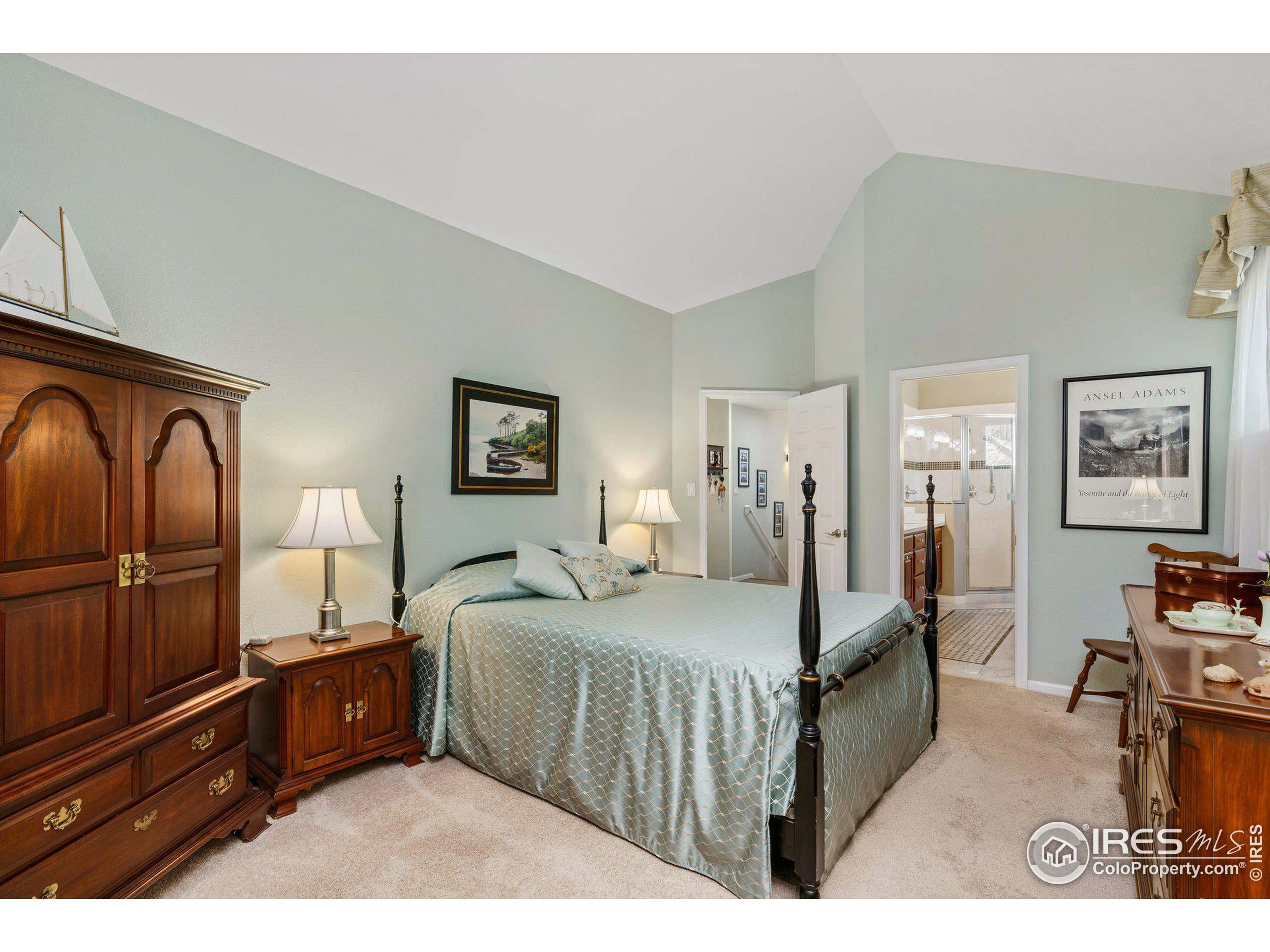 1527 Lodge Ct