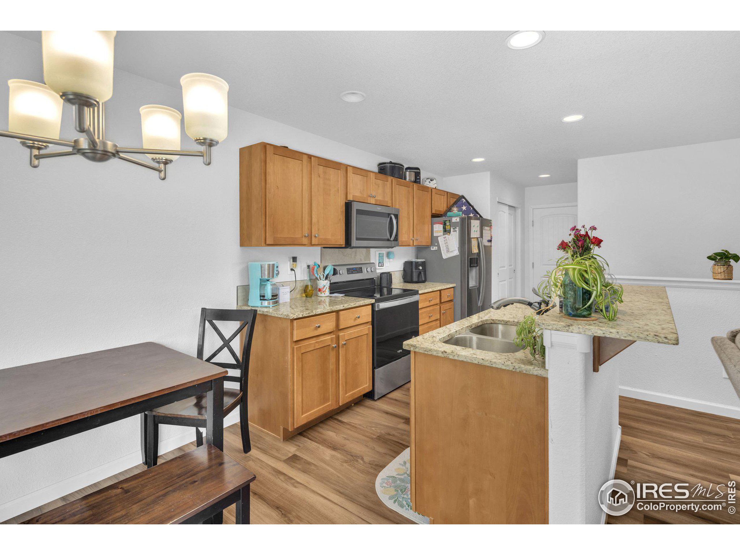 3209 Sandy Harbor Dr