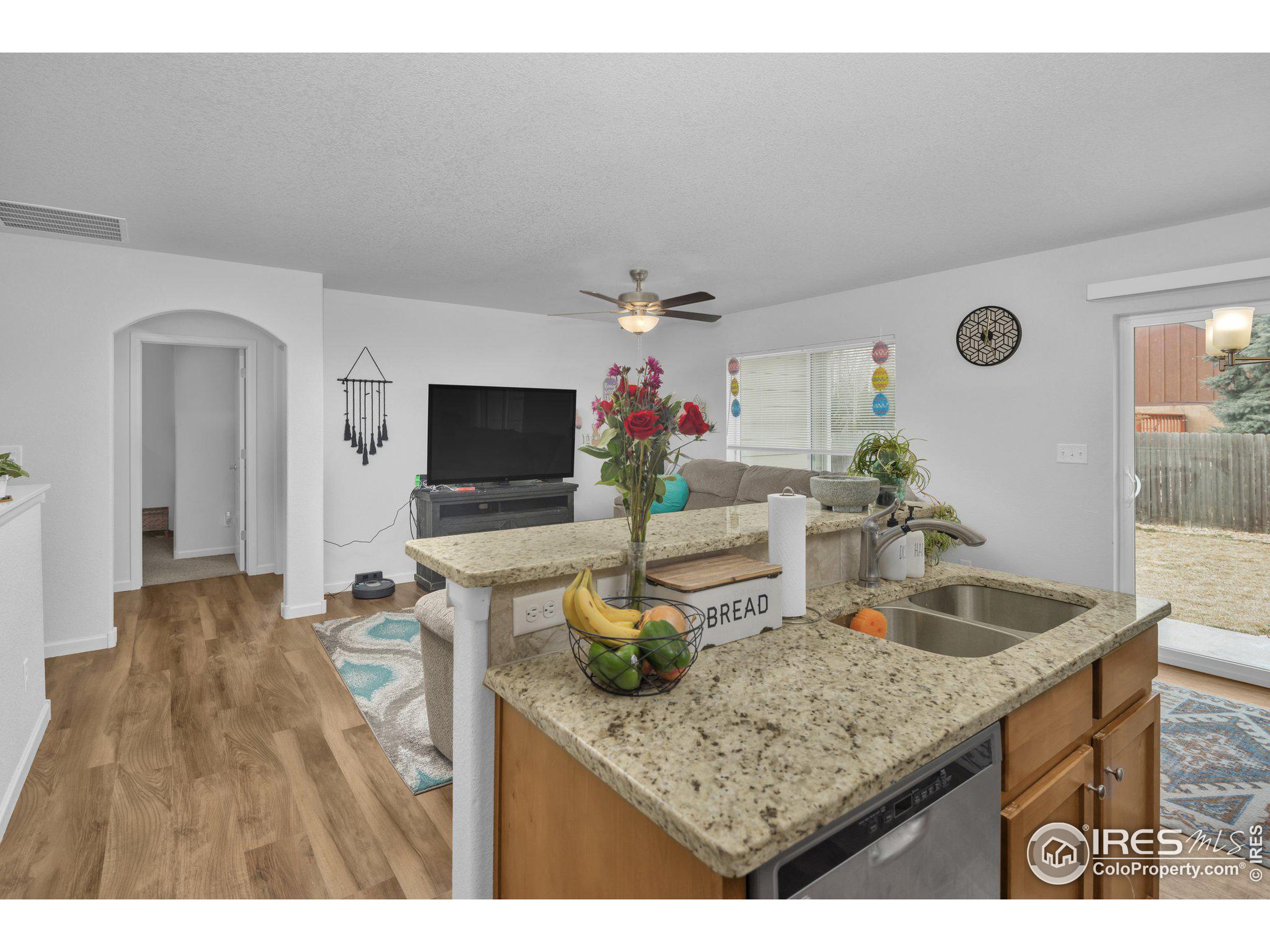 3209 Sandy Harbor Dr