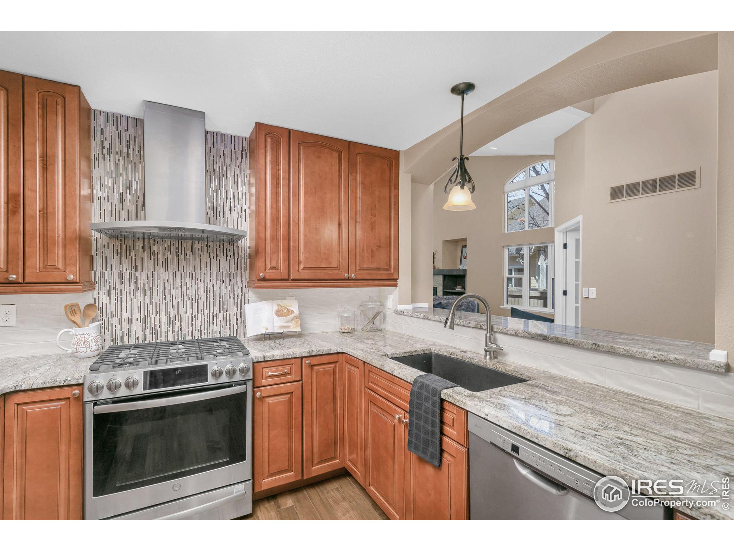 3500 Swanstone Dr 19
