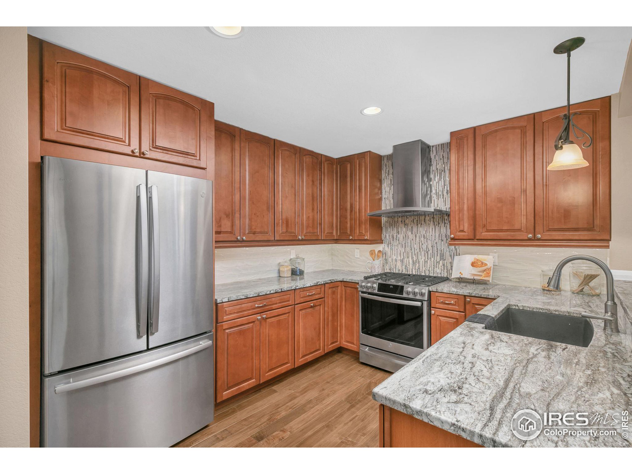 3500 Swanstone Dr 19