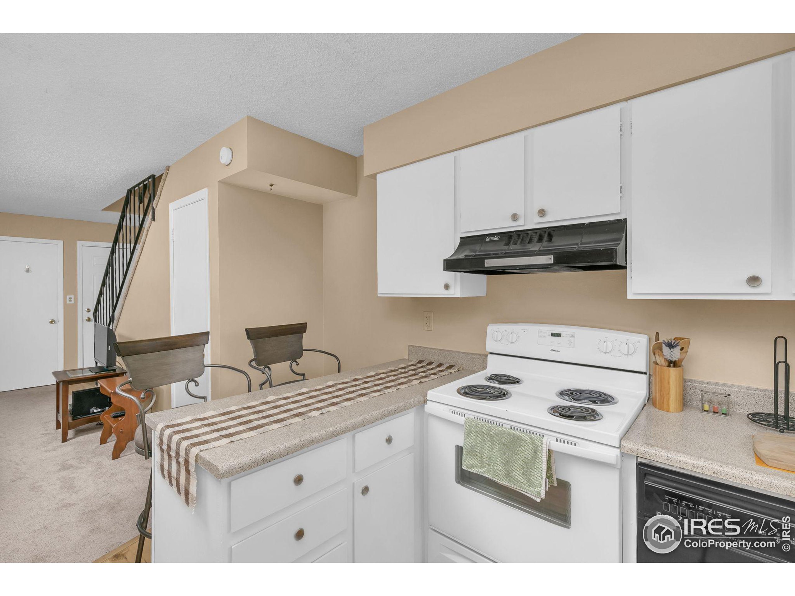 3024 Ross Dr C23