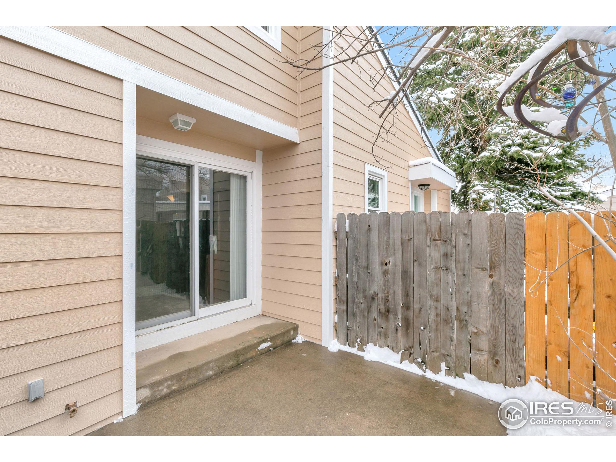 3024 Ross Dr C23
