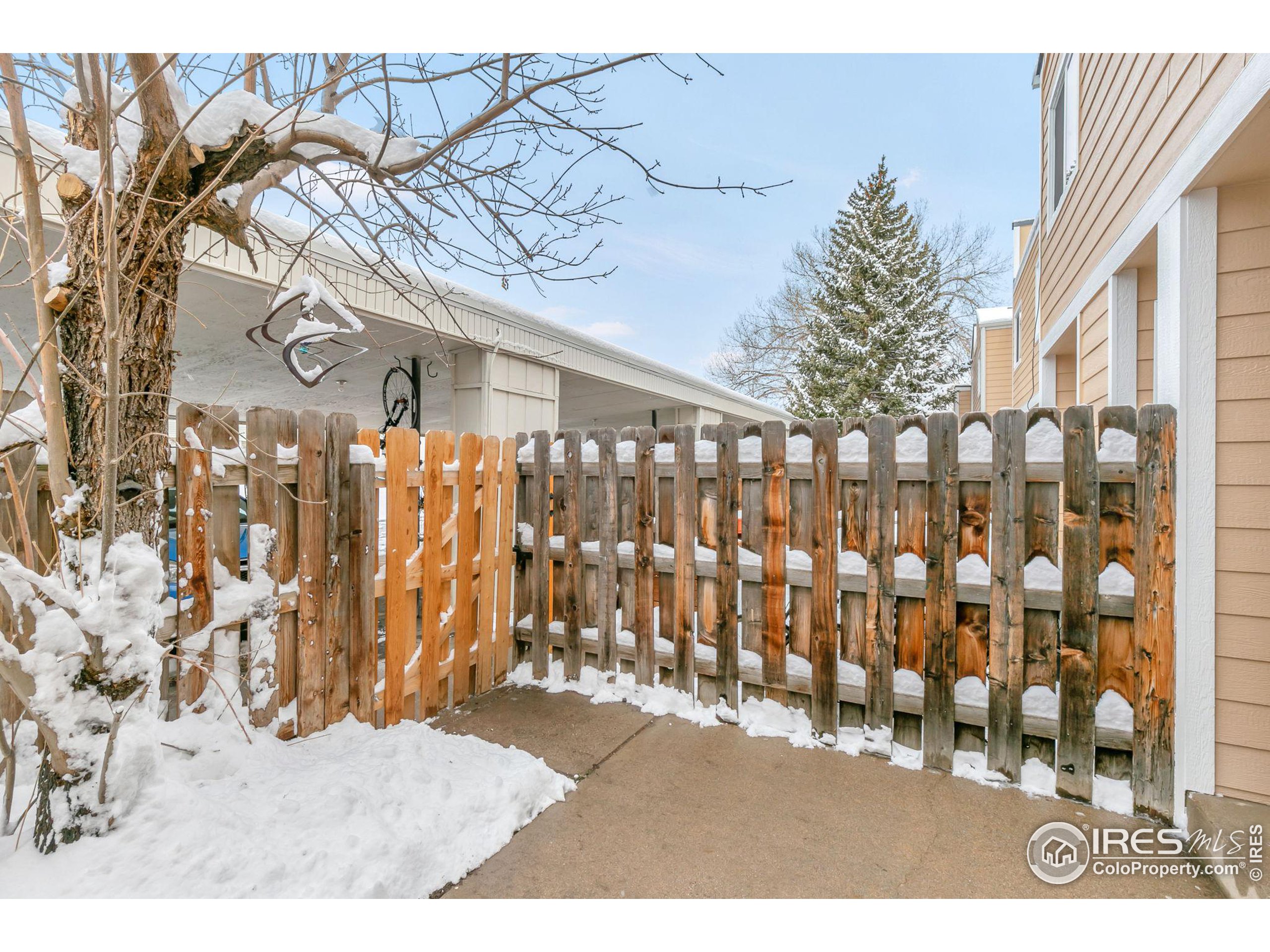 3024 Ross Dr C23