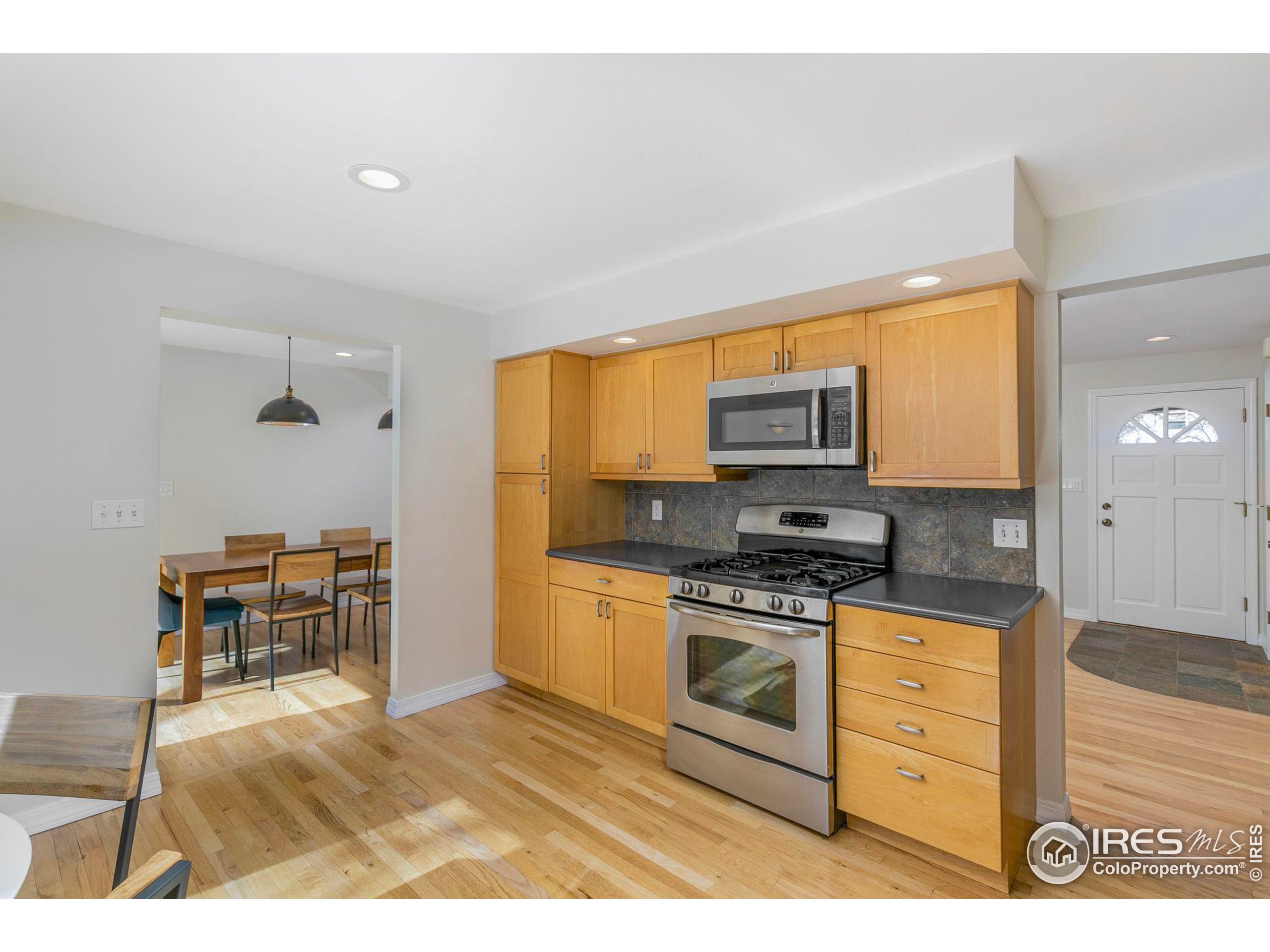 3030 Heidelberg Dr