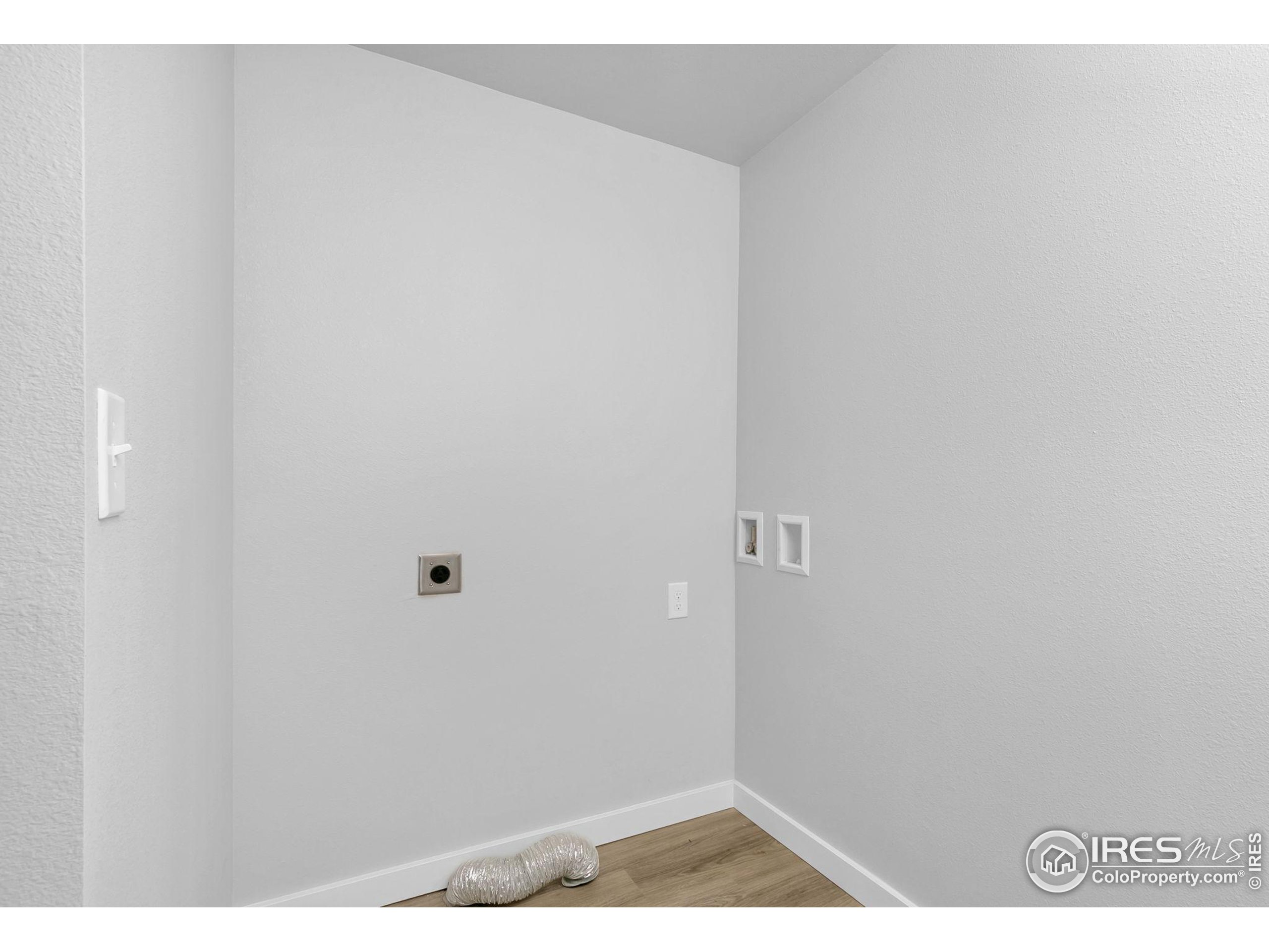 5840 Mars Dr