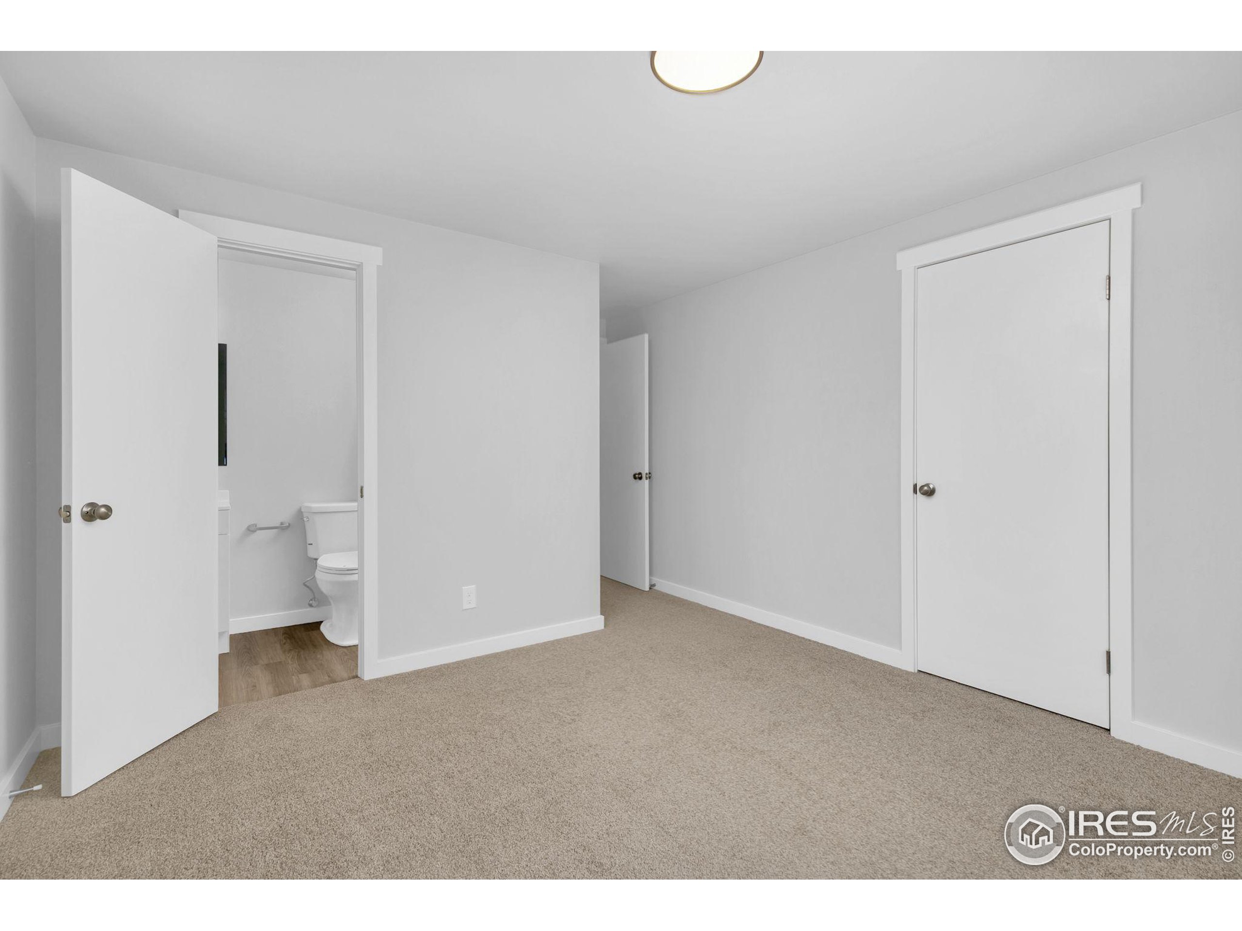 5840 Mars Dr
