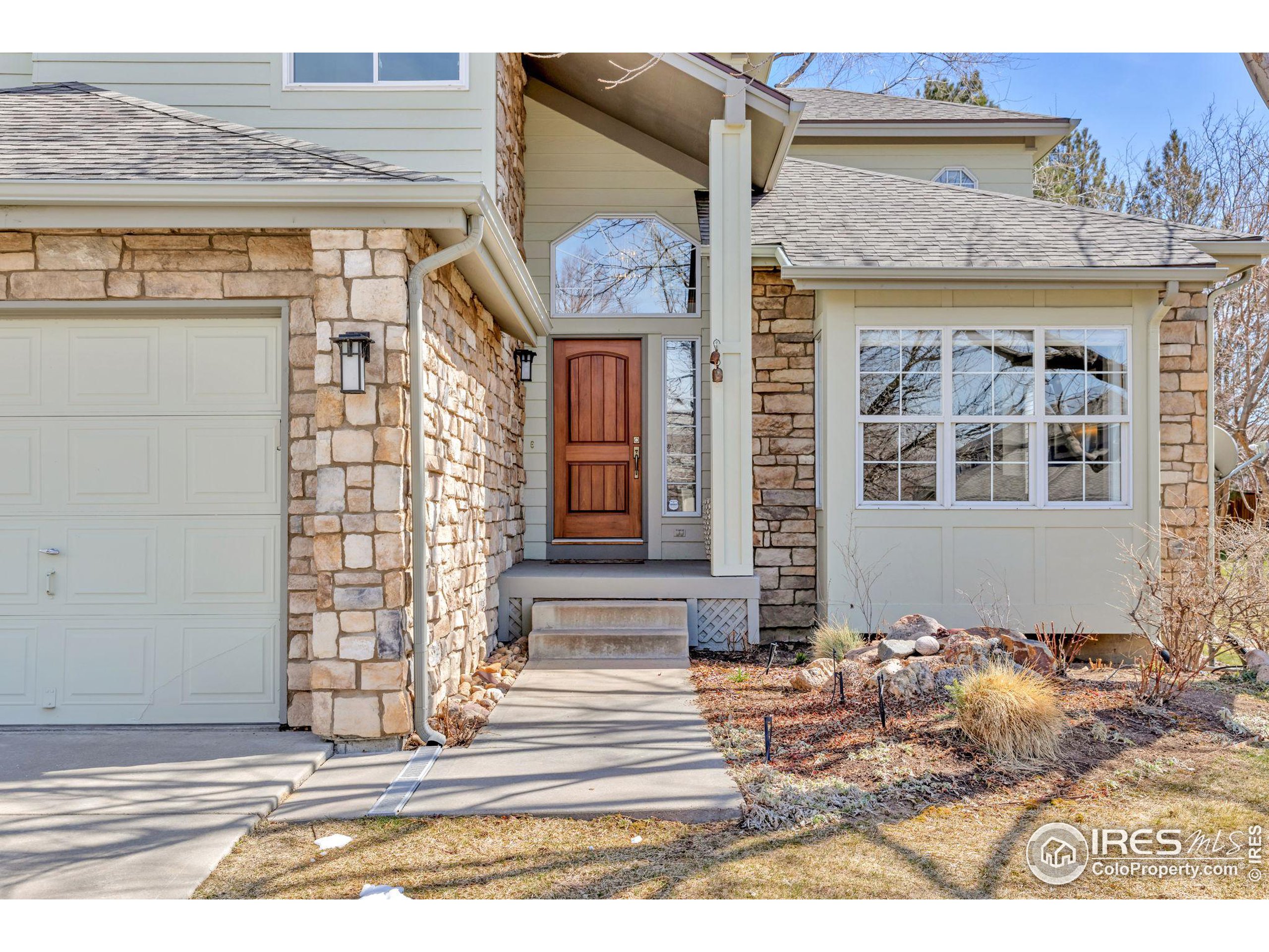 5350 Pine Valley Ct