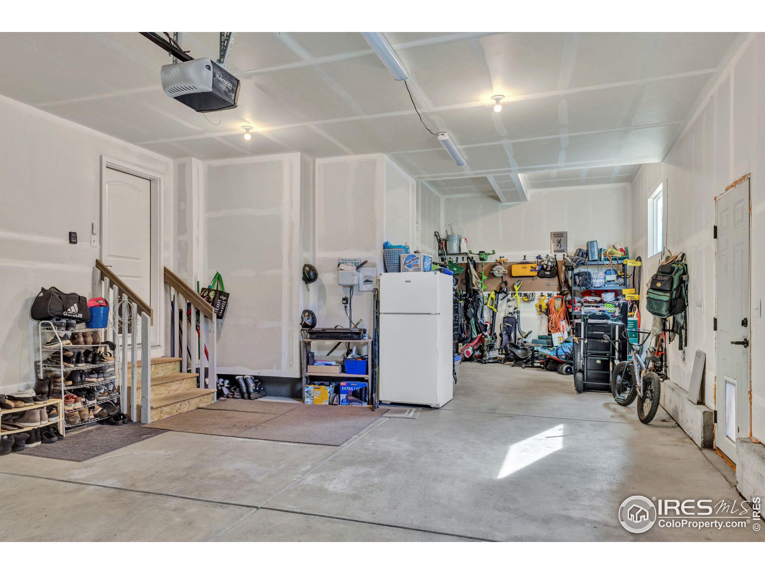 2043 Reliance Dr