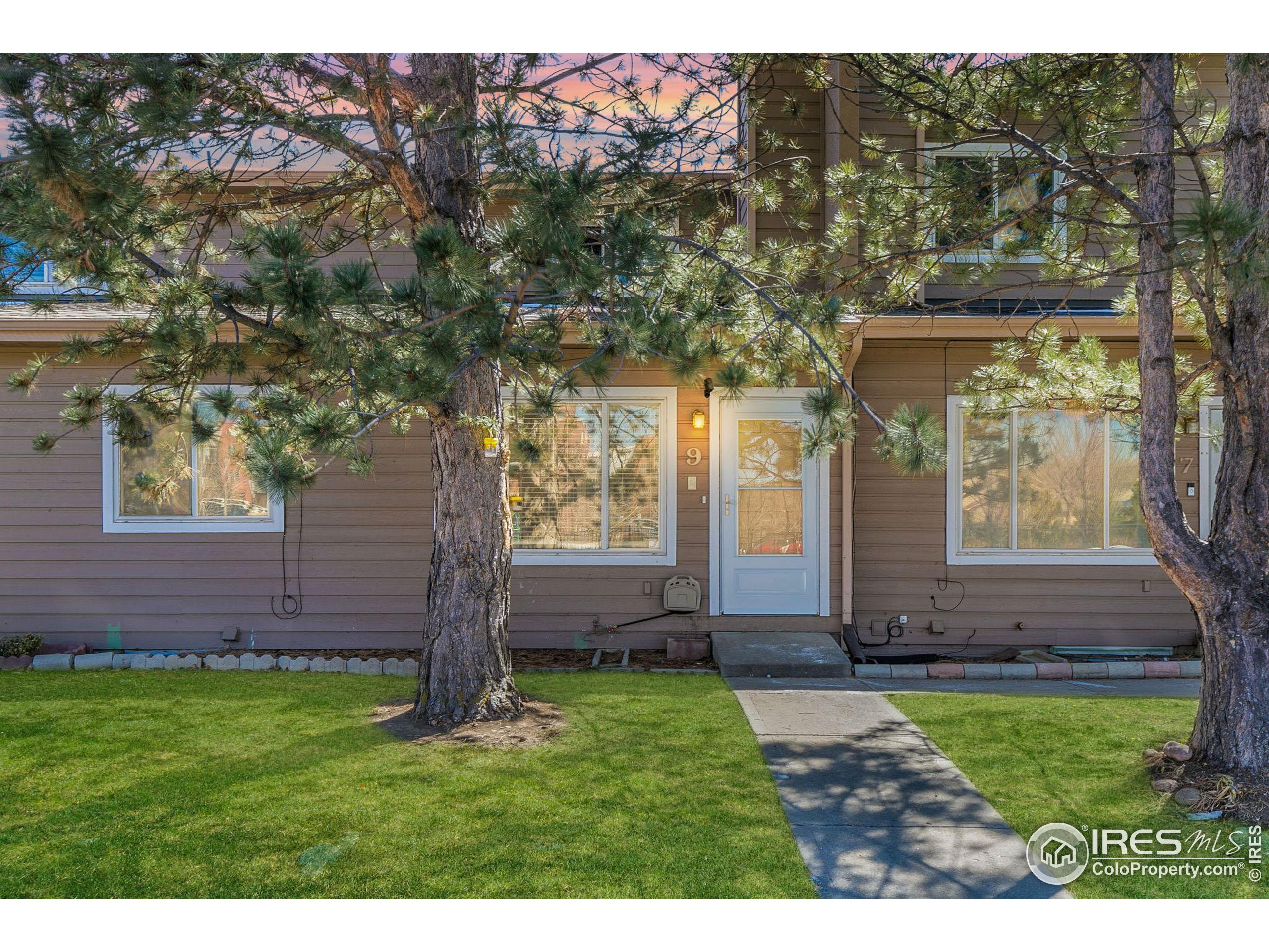 841 Crisman Dr 9