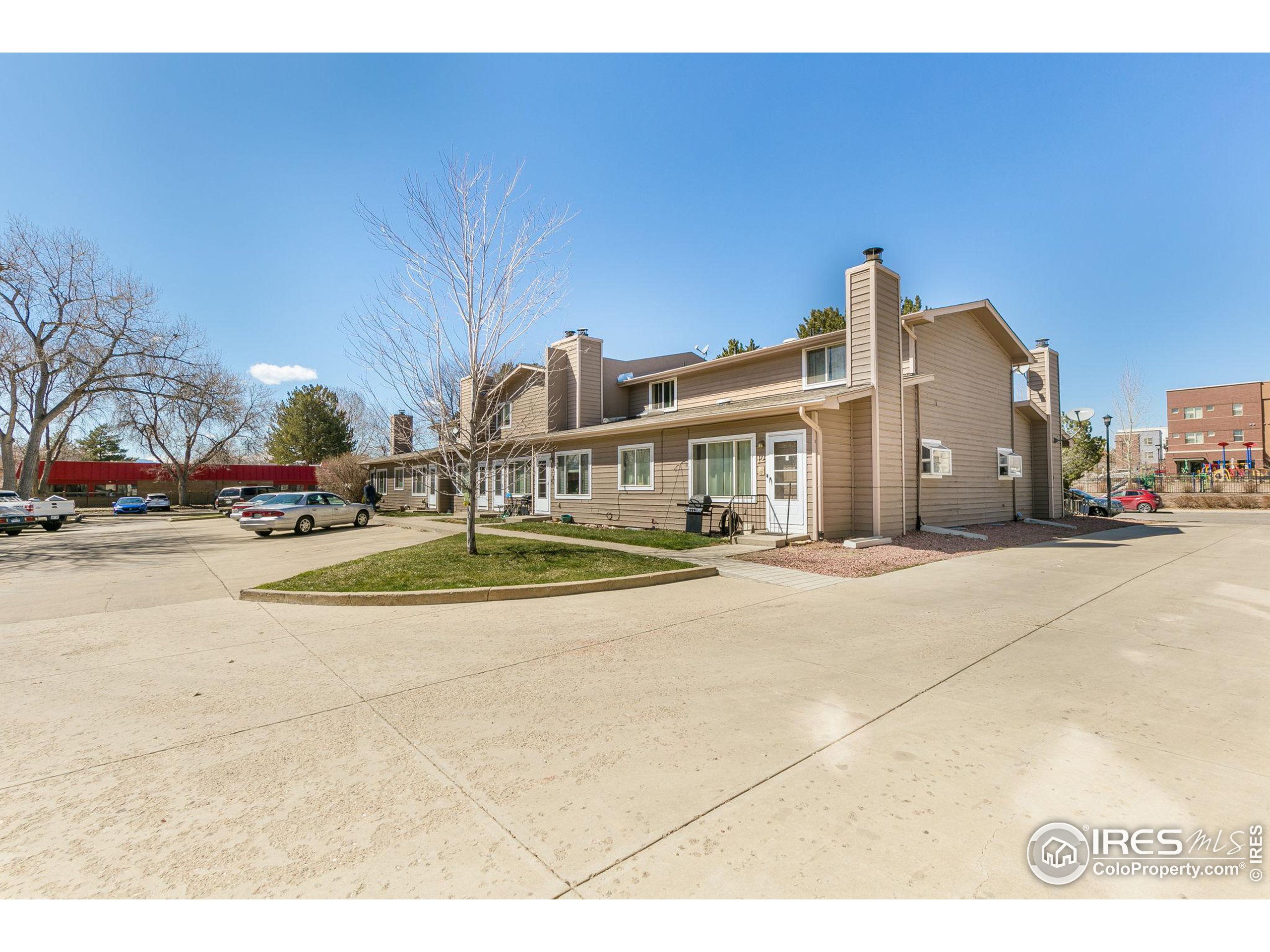 841 Crisman Dr 9