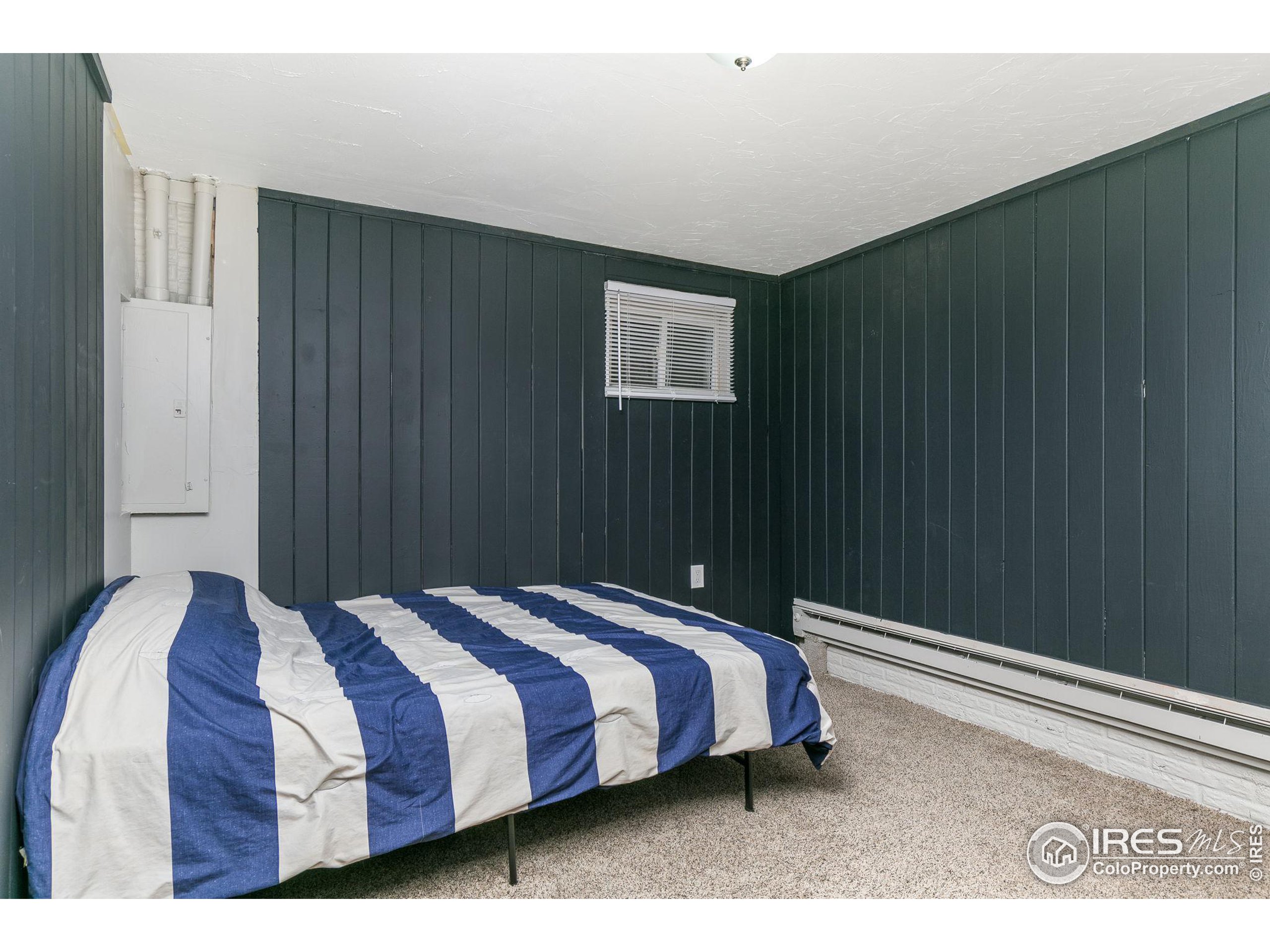 841 Crisman Dr 9