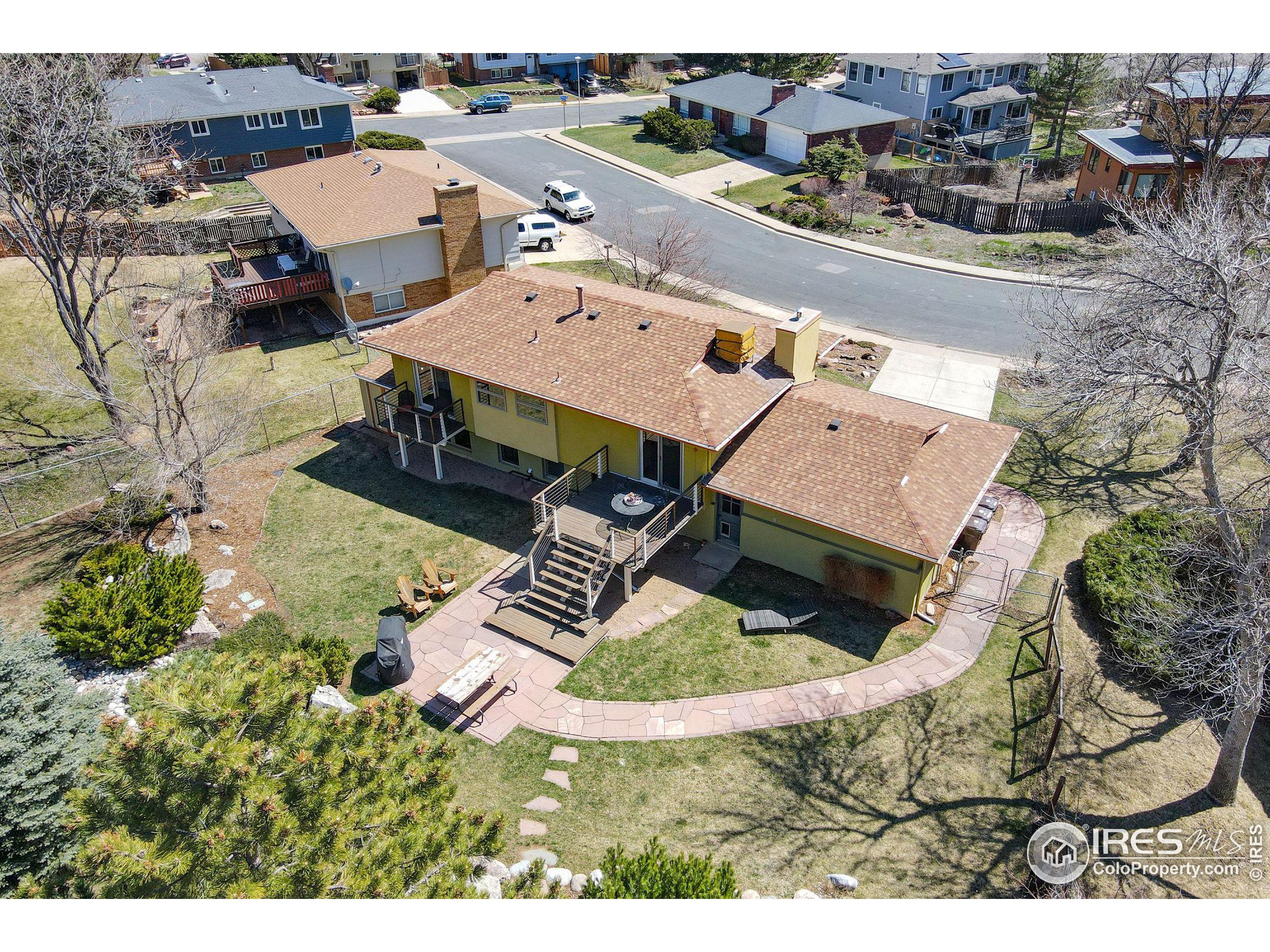 2293 Holyoke Dr