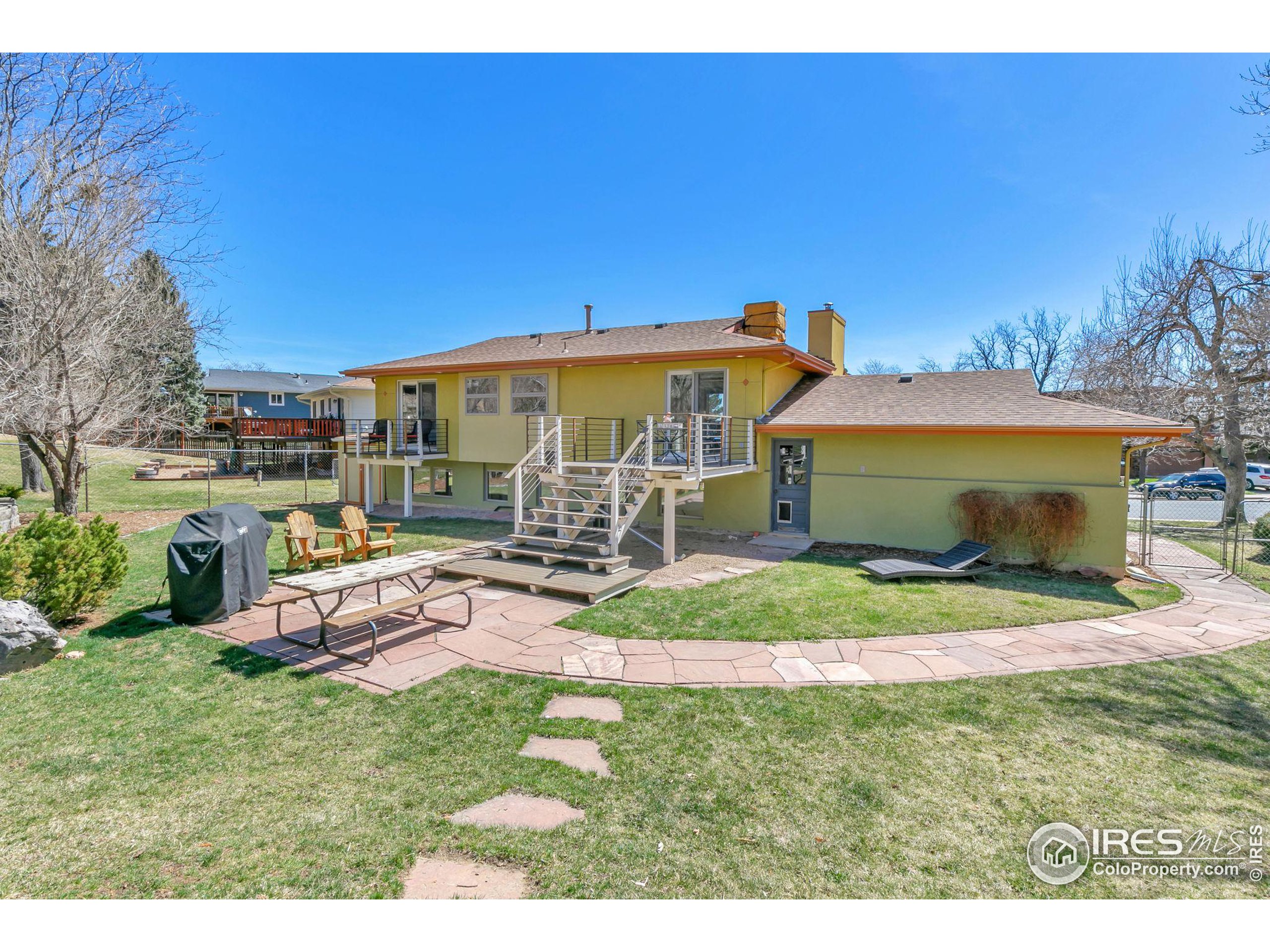 2293 Holyoke Dr