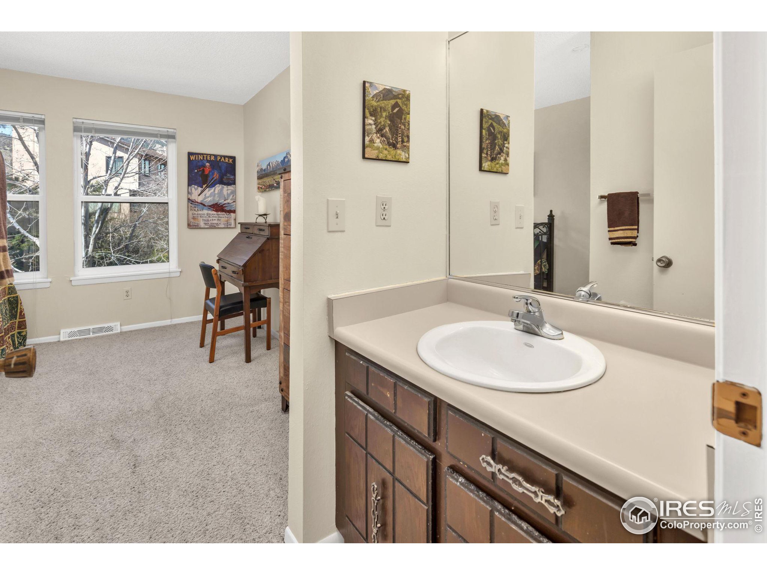 90 Benthaven Pl