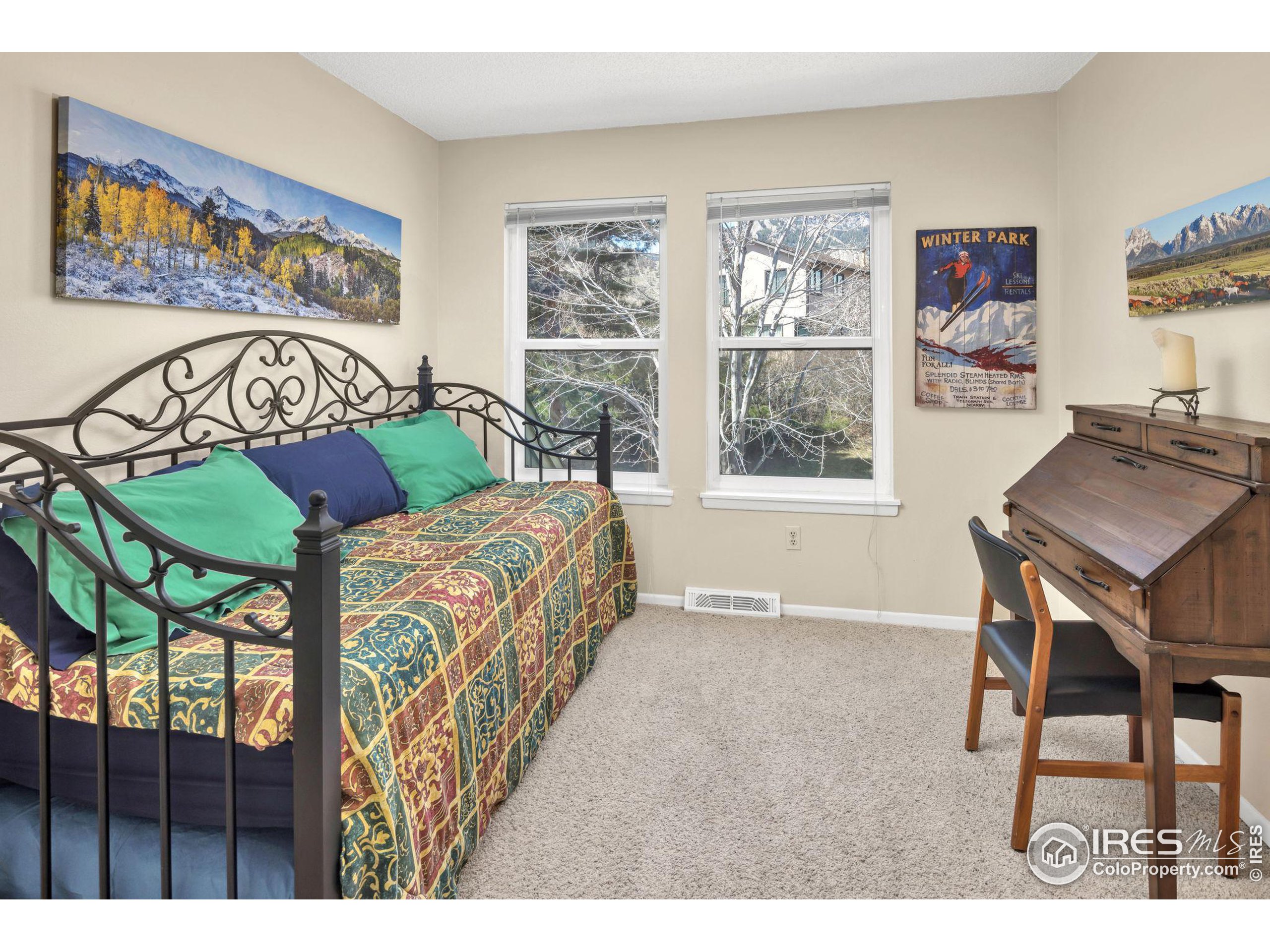 90 Benthaven Pl