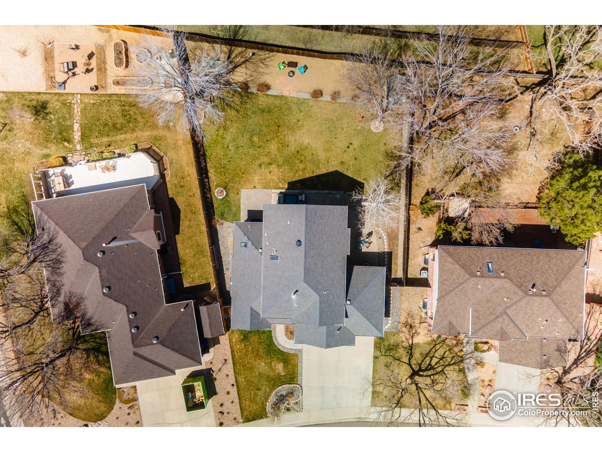 2724 Westlake Ct