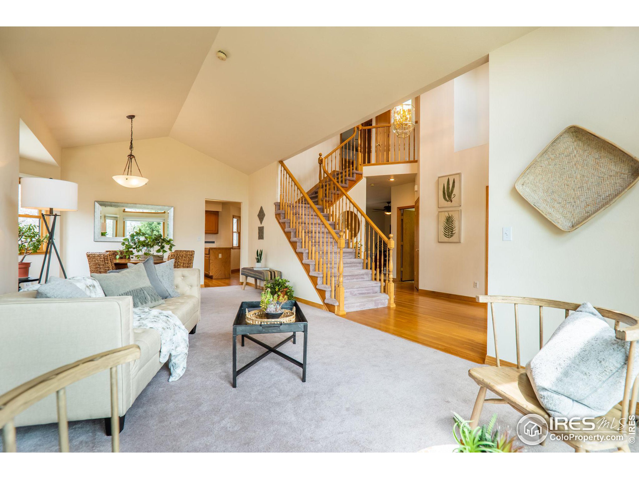 2724 Westlake Ct