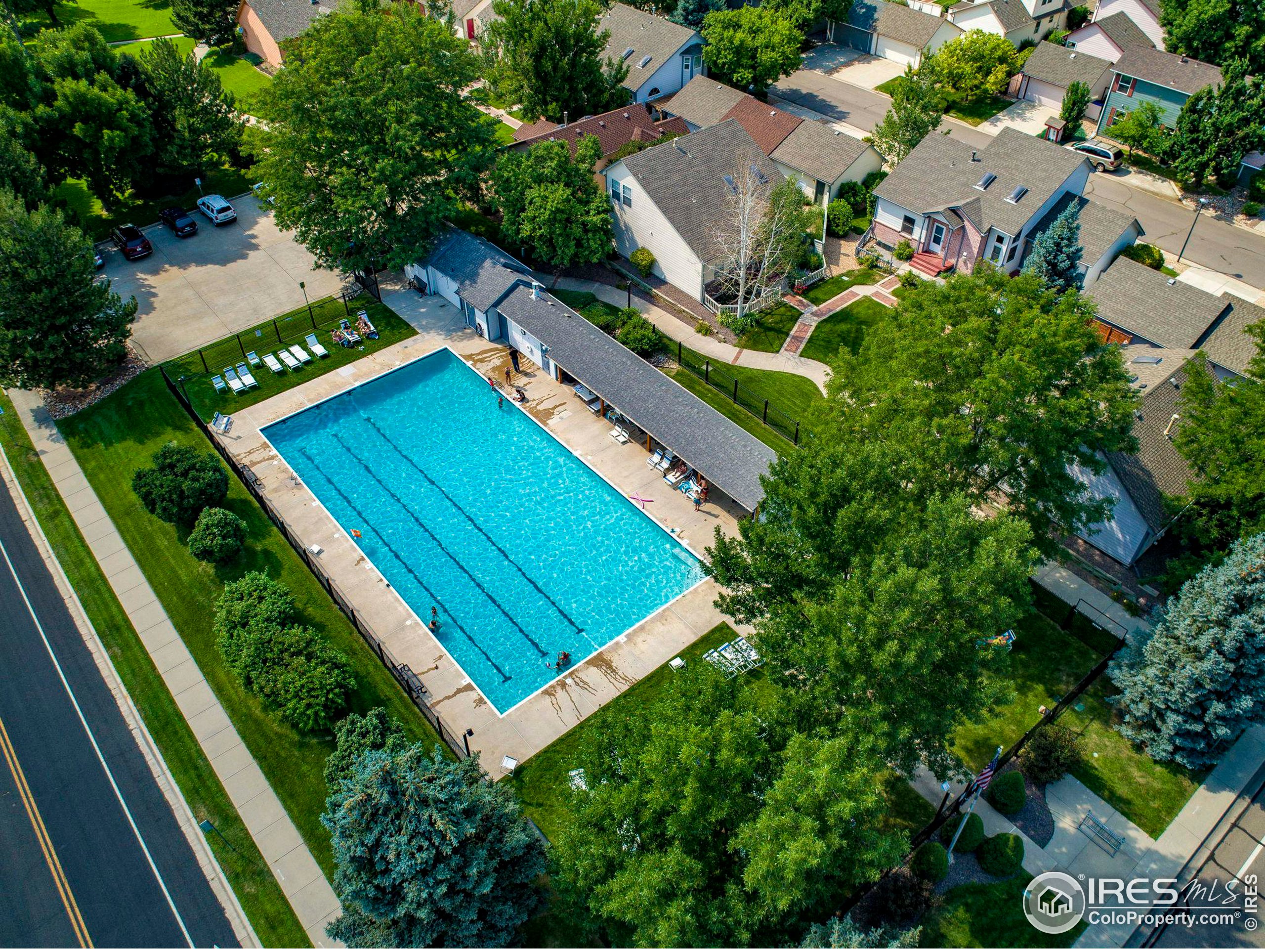 2324 N Shore Dr