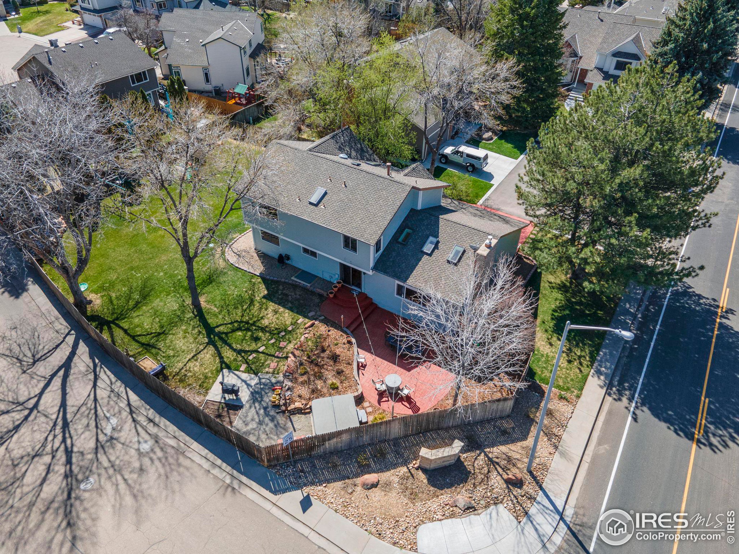 2324 N Shore Dr