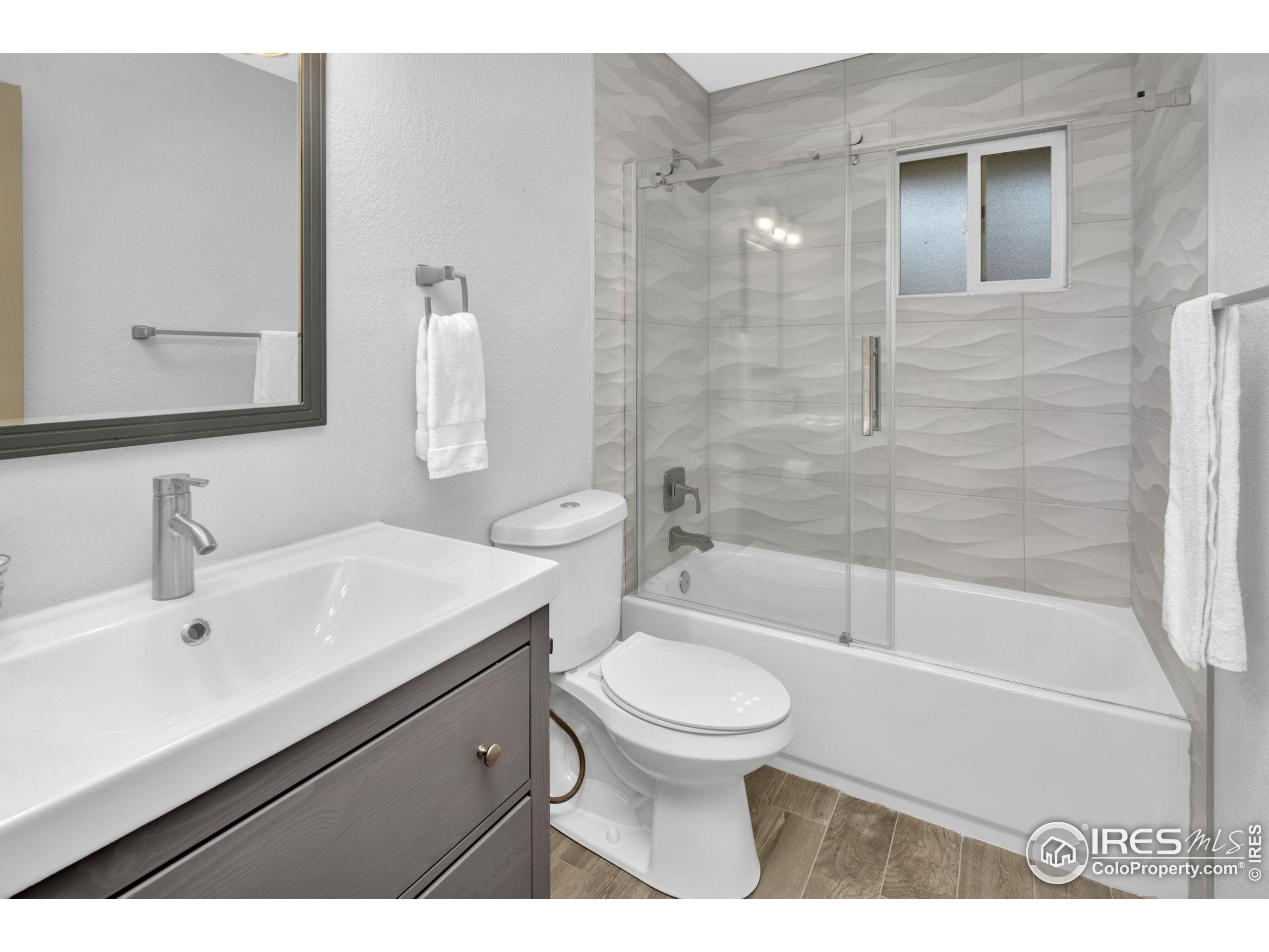 23 Sunset Cir