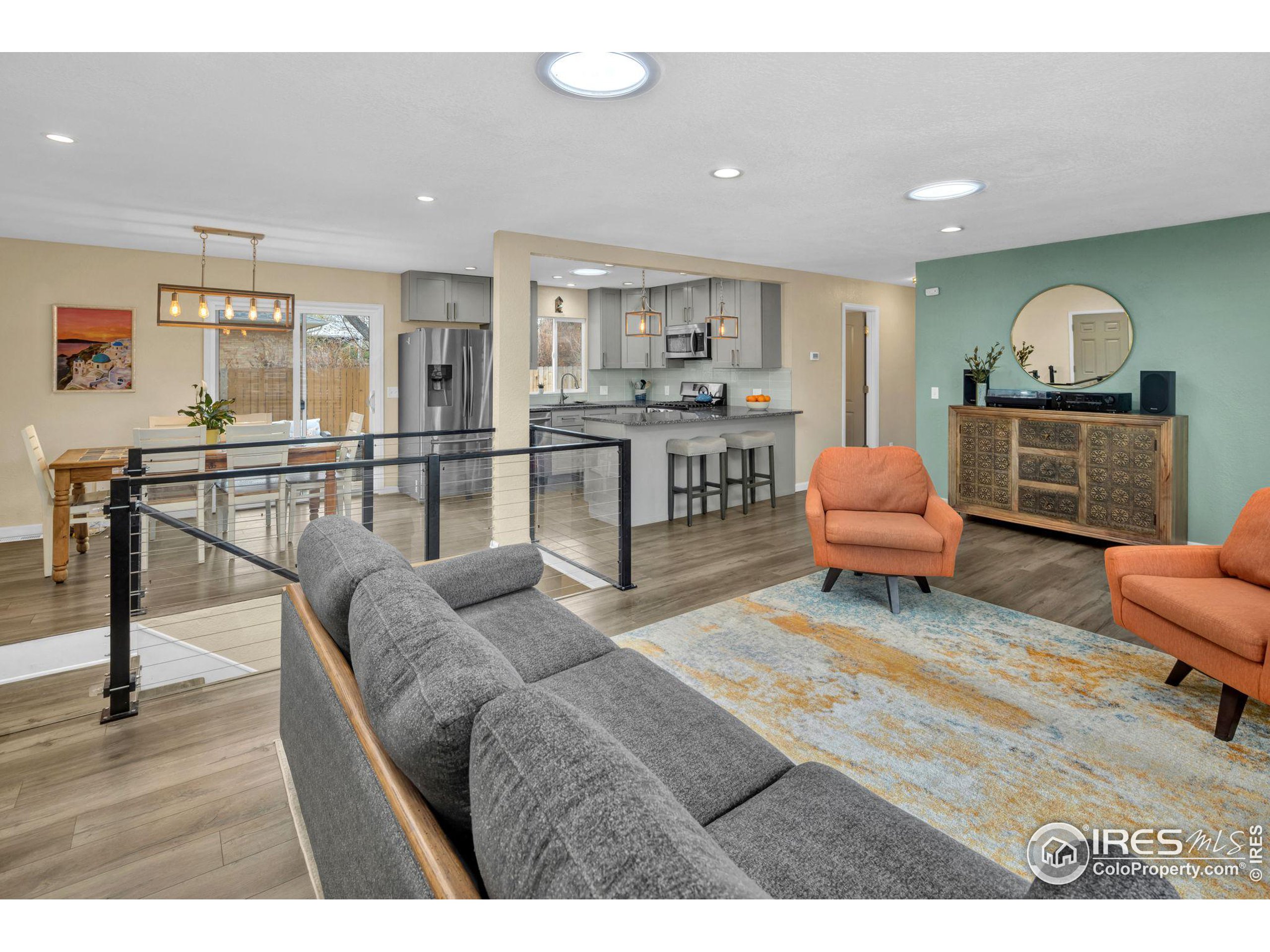 23 Sunset Cir