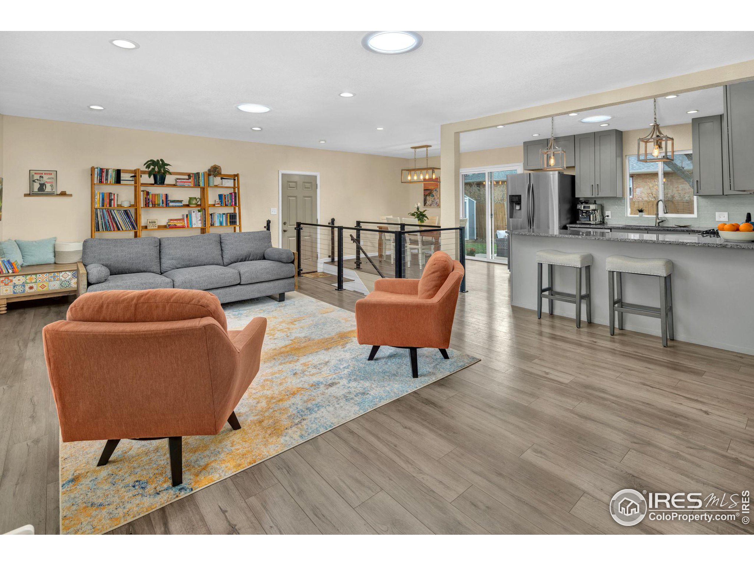 23 Sunset Cir