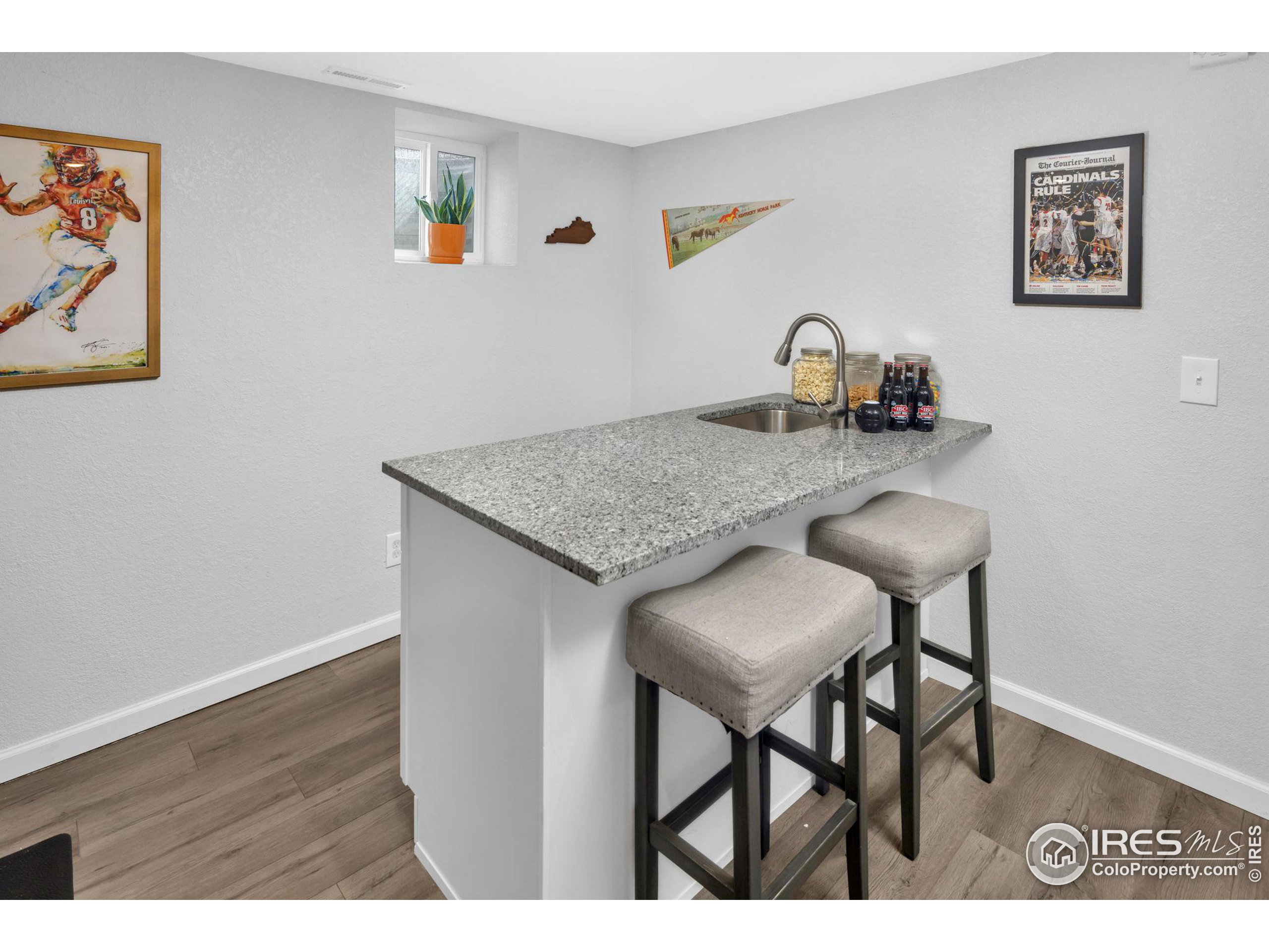 23 Sunset Cir