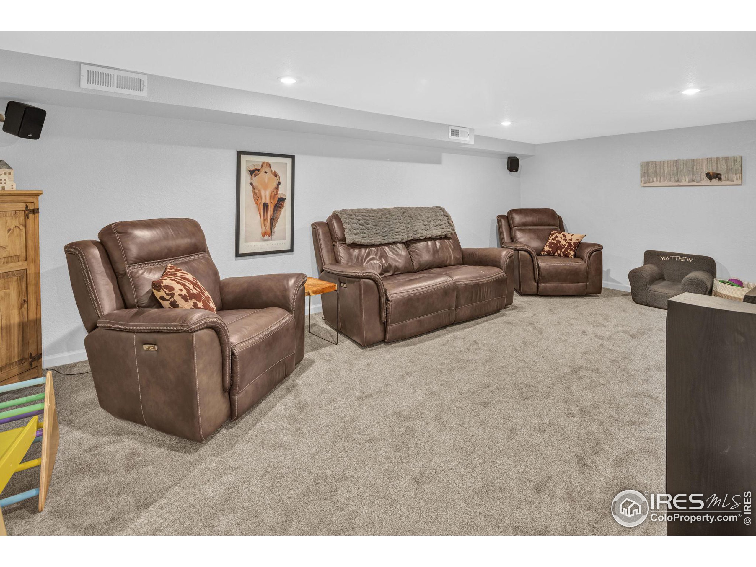 23 Sunset Cir