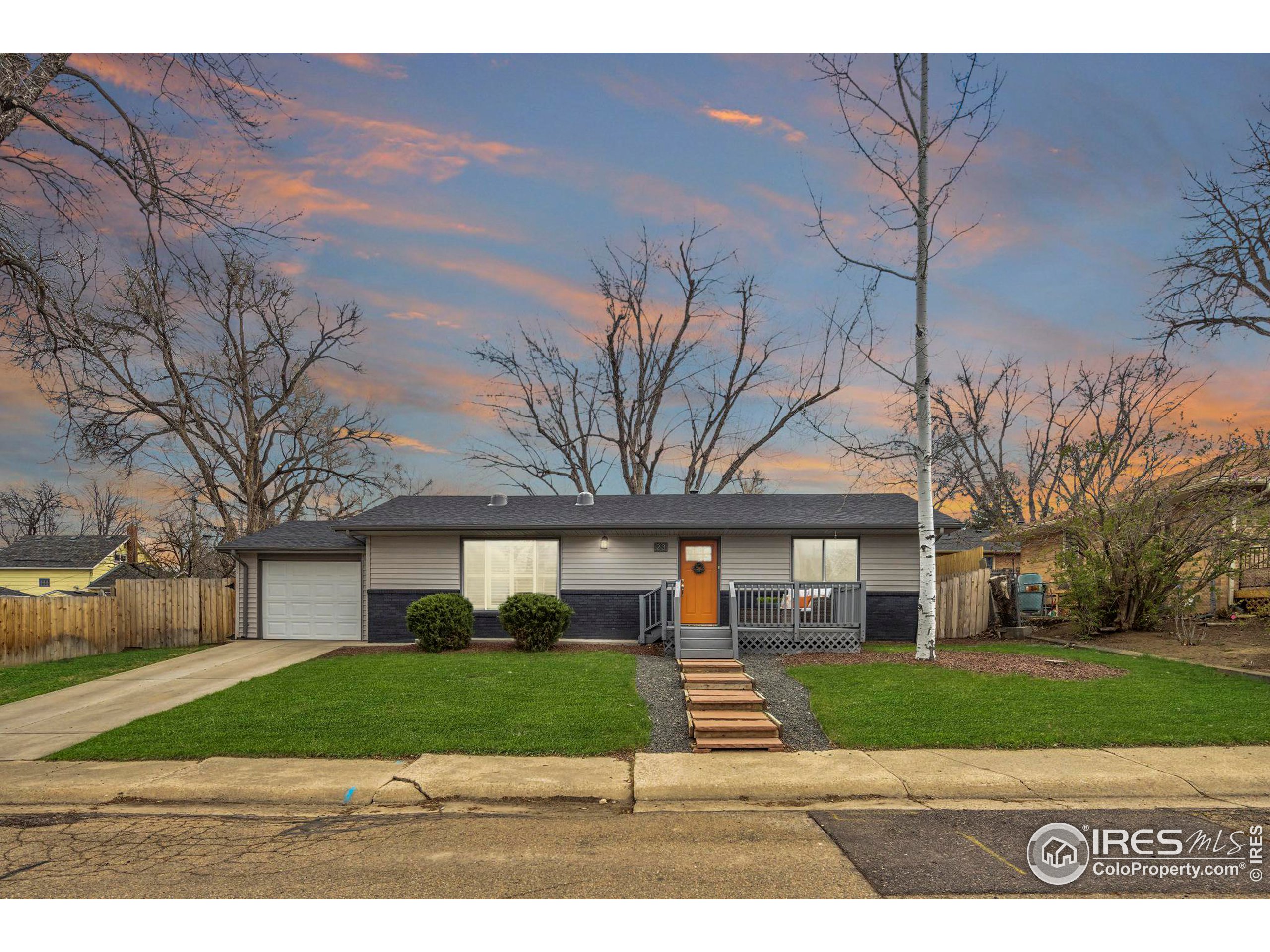 23 Sunset Cir