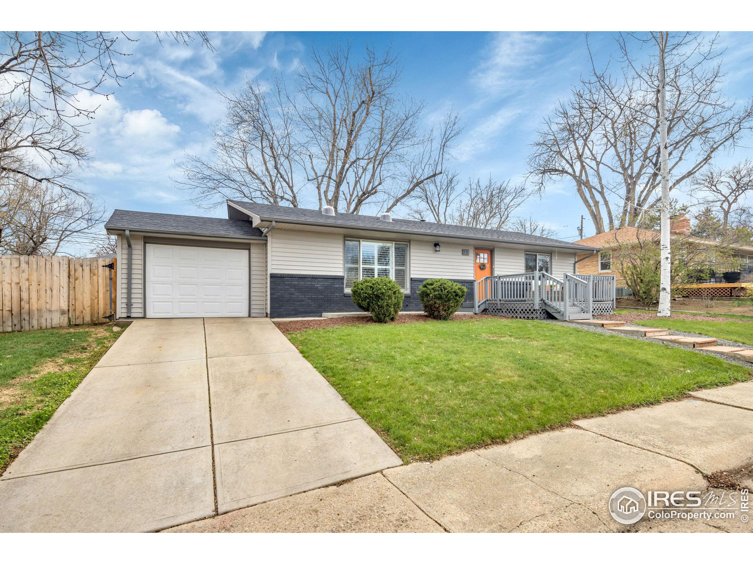 23 Sunset Cir
