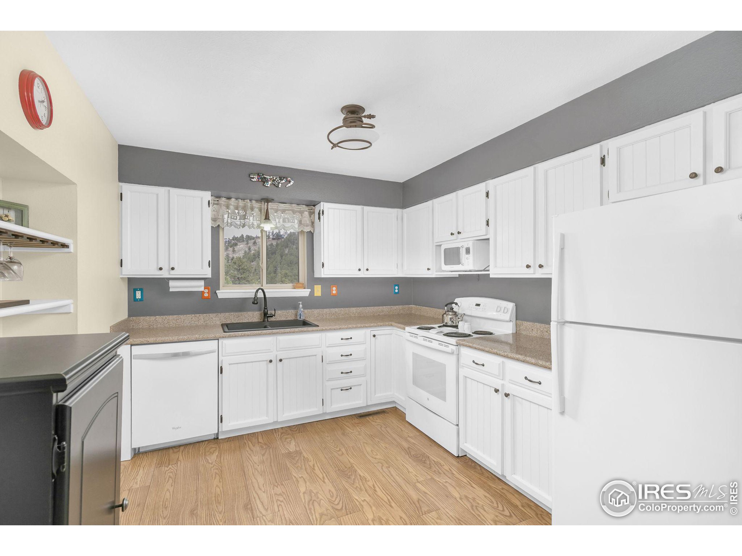 171 Greenwood Dr