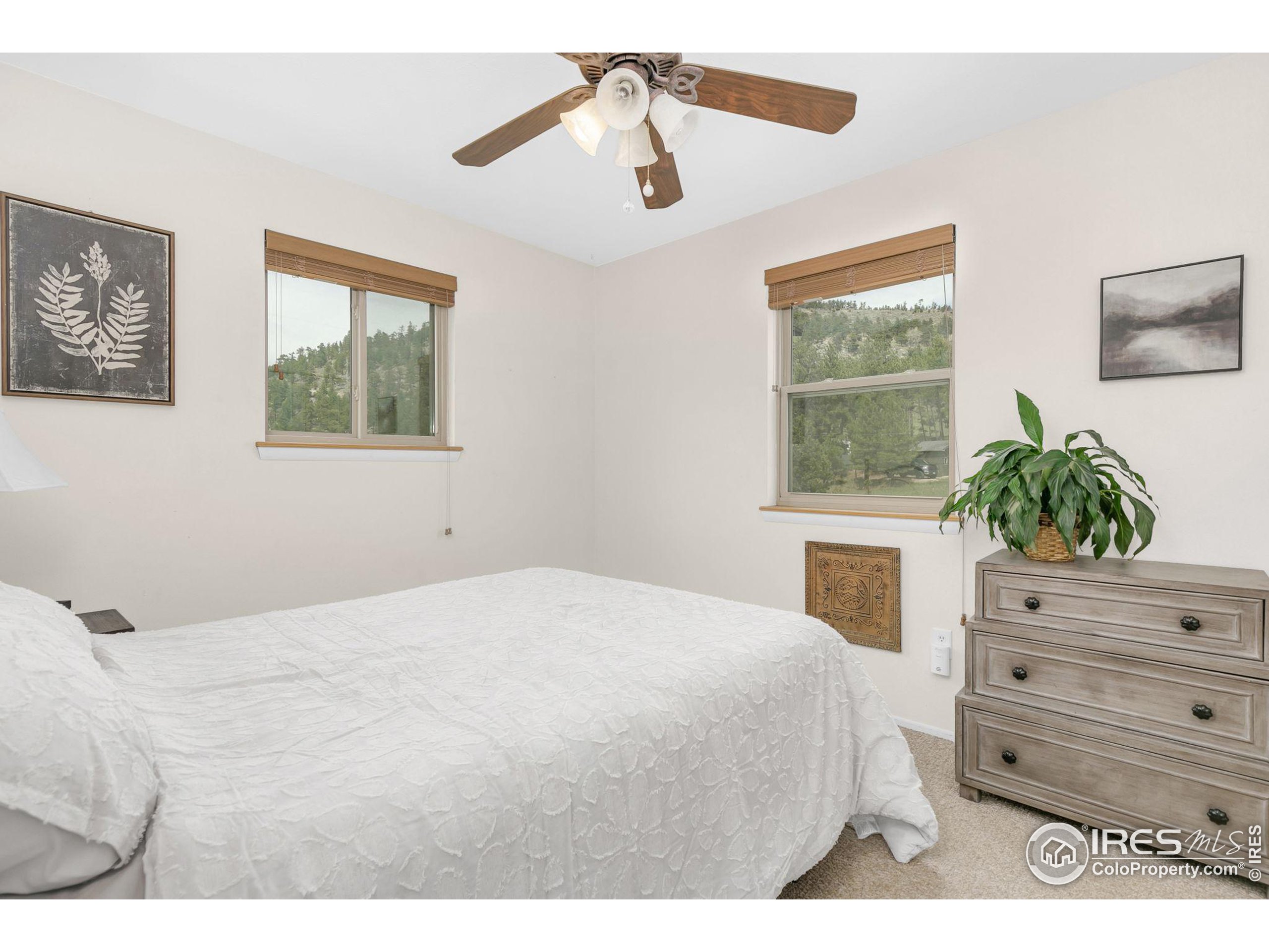 171 Greenwood Dr