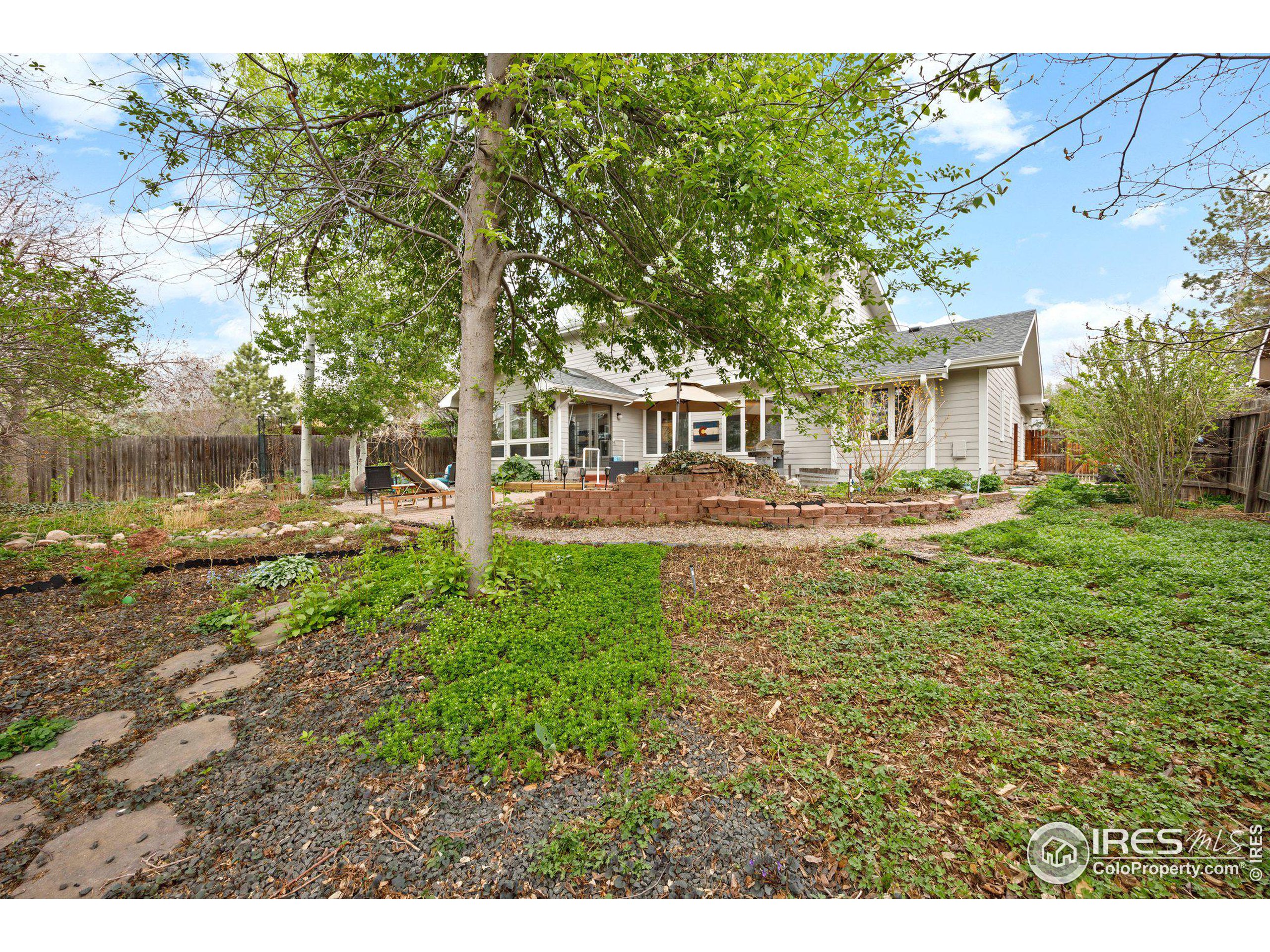 1713 Tanglewood Dr