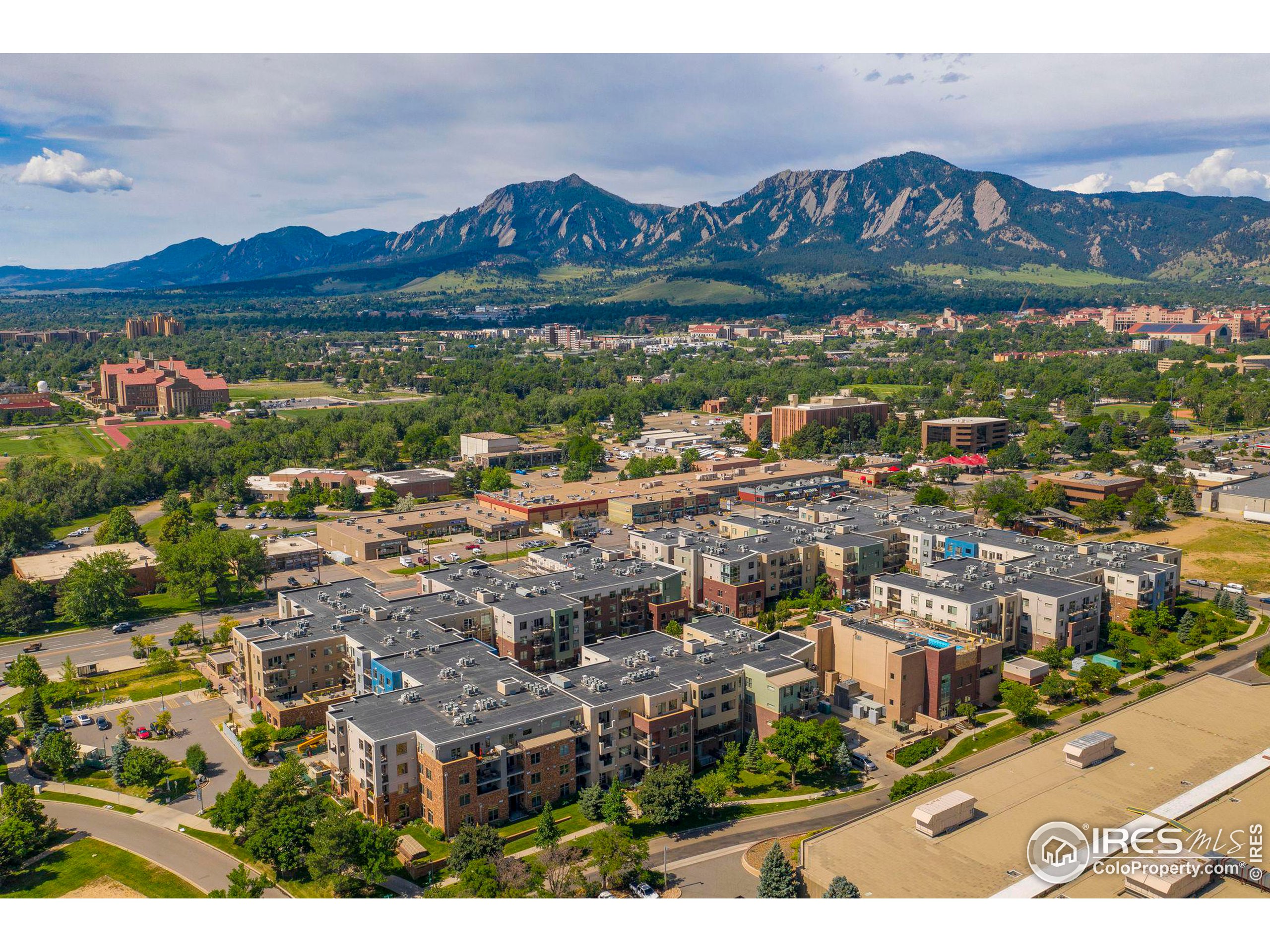 3301 Arapahoe Ave E-305