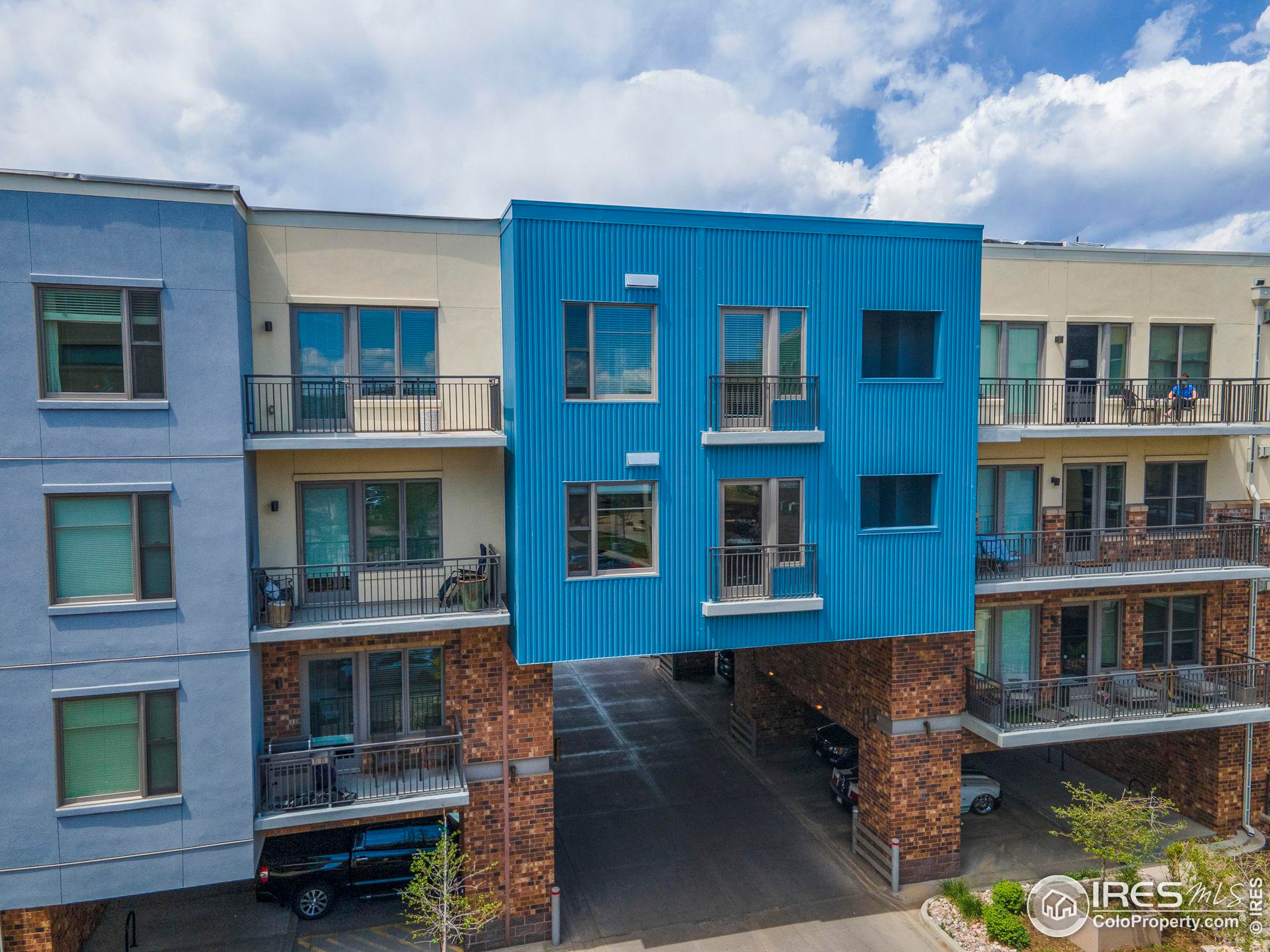 3301 Arapahoe Ave E-305
