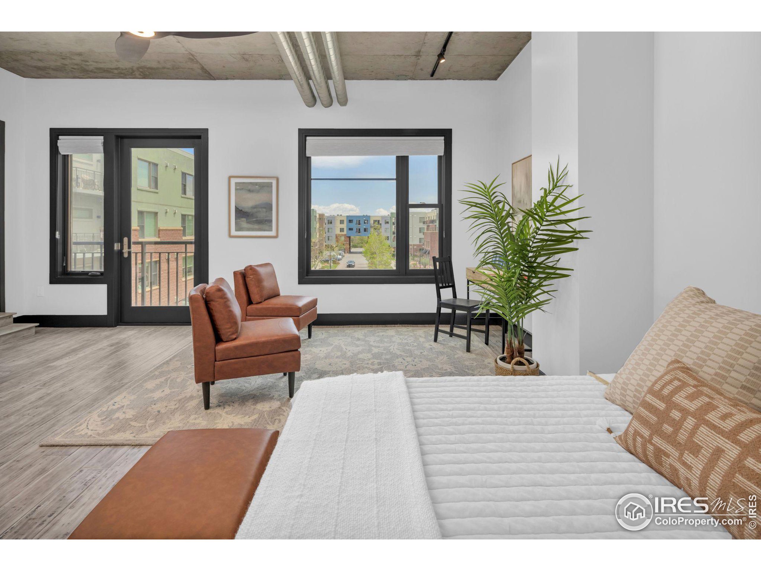 3301 Arapahoe Ave E-305