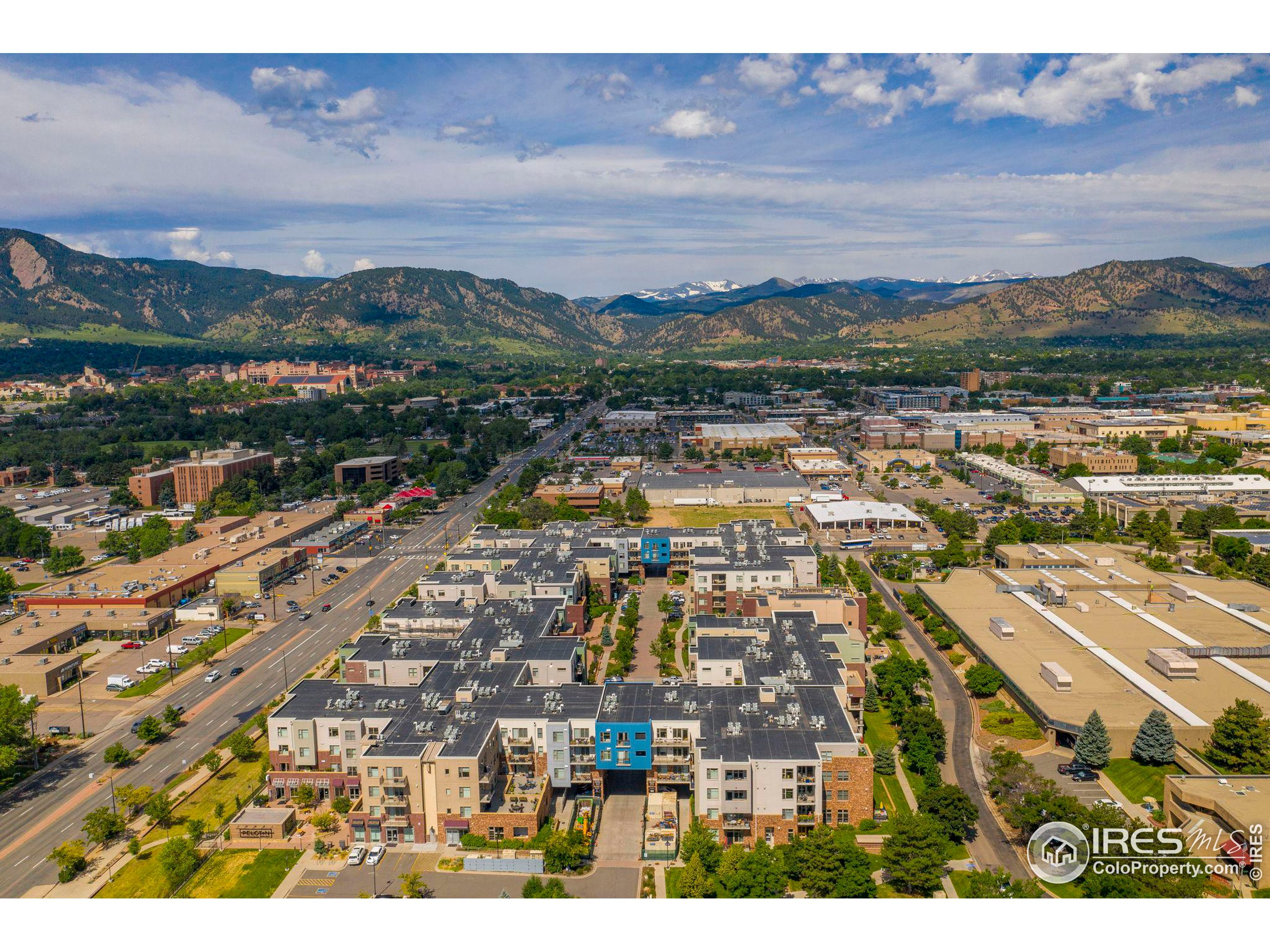 3301 Arapahoe Ave E-305