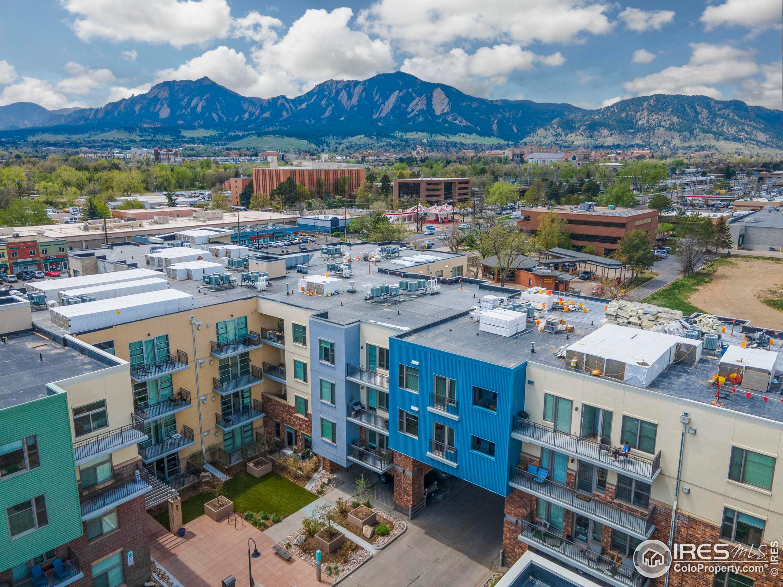 3301 Arapahoe Ave E-305