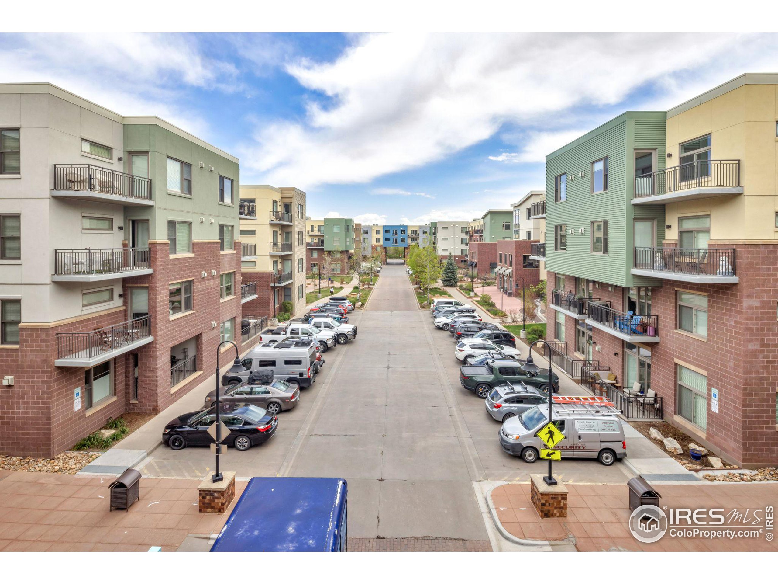 3301 Arapahoe Ave E-305