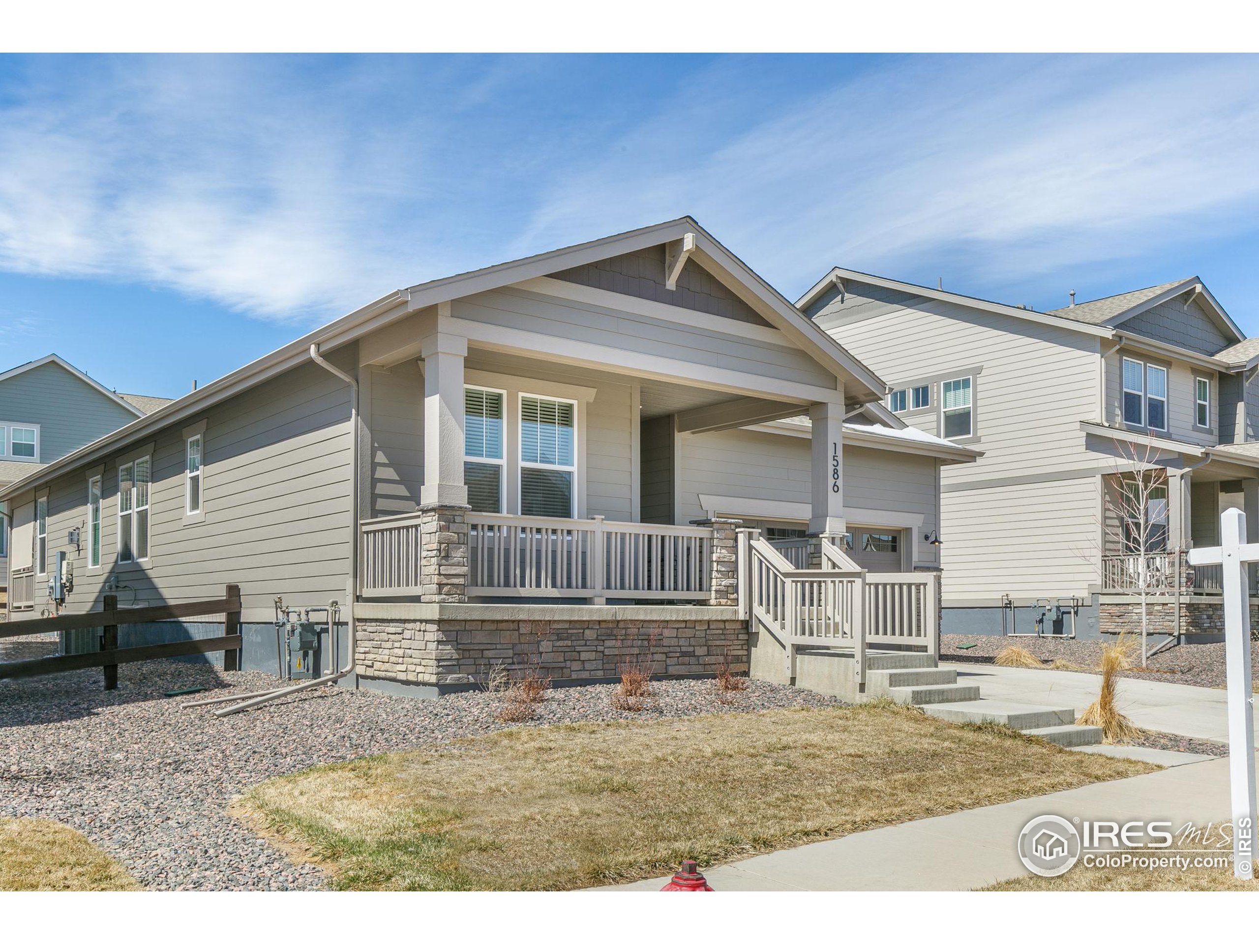 1586 Hudson Dr