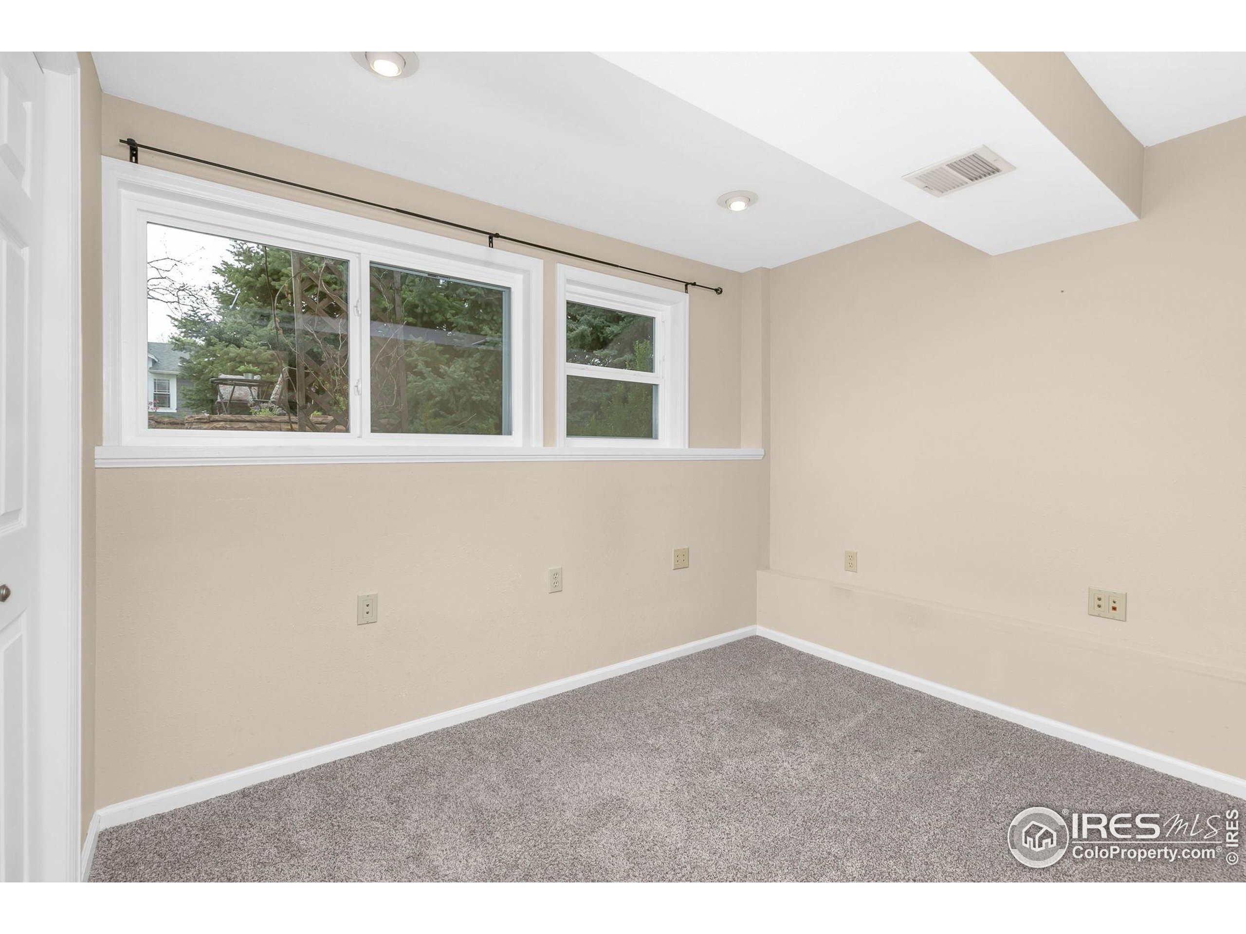 534 W Cactus Ct