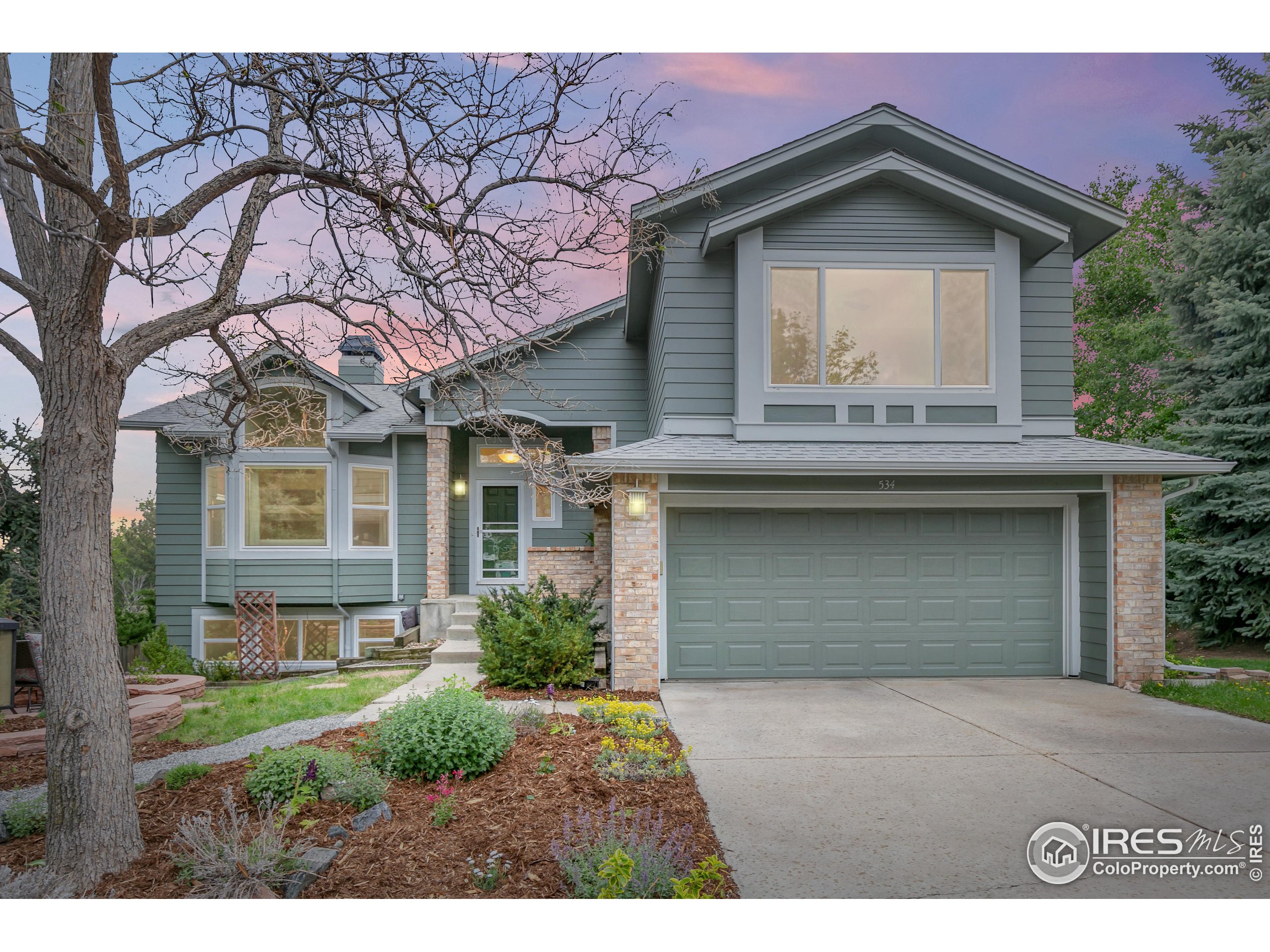 534 W Cactus Ct