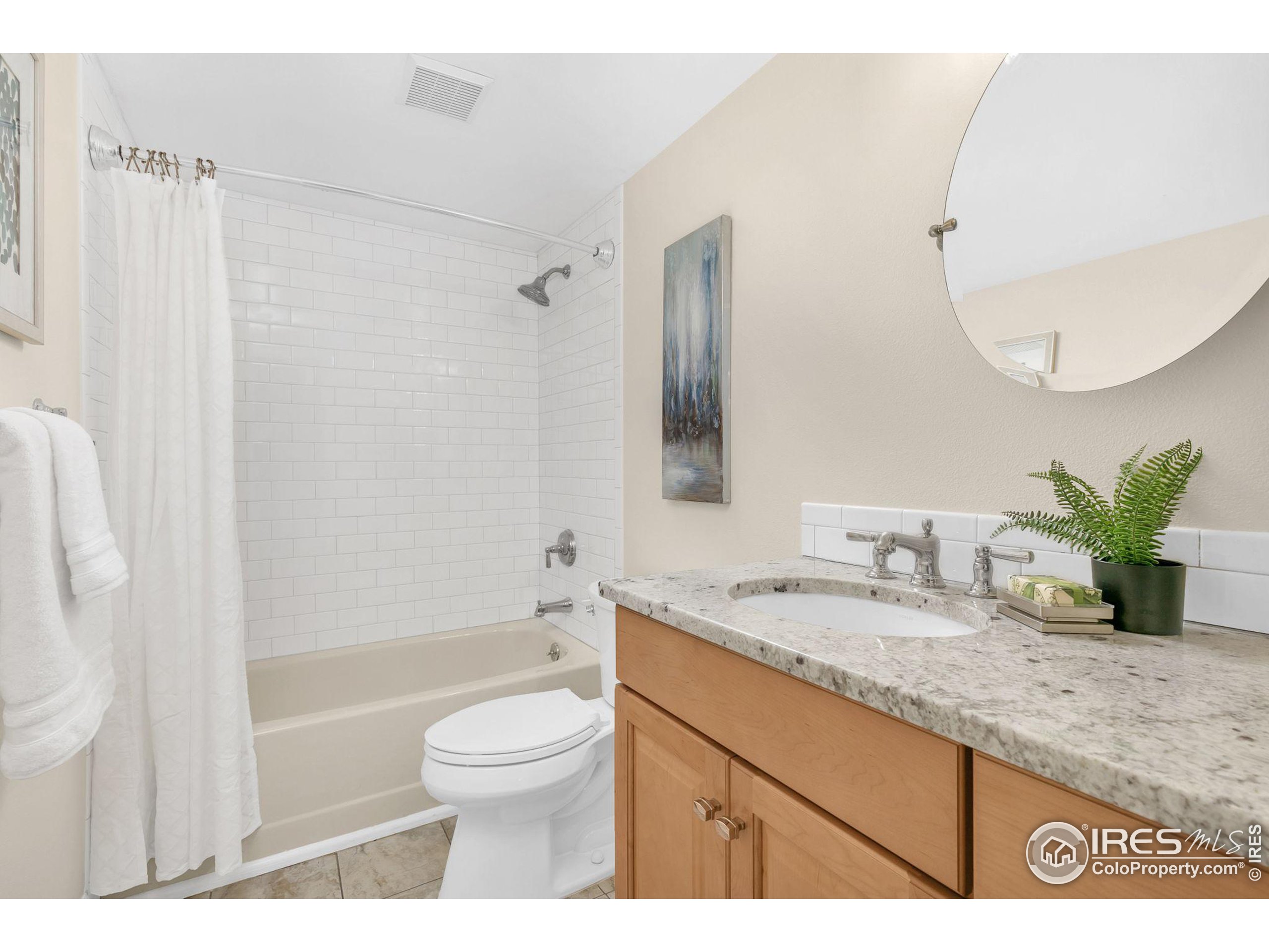 534 W Cactus Ct