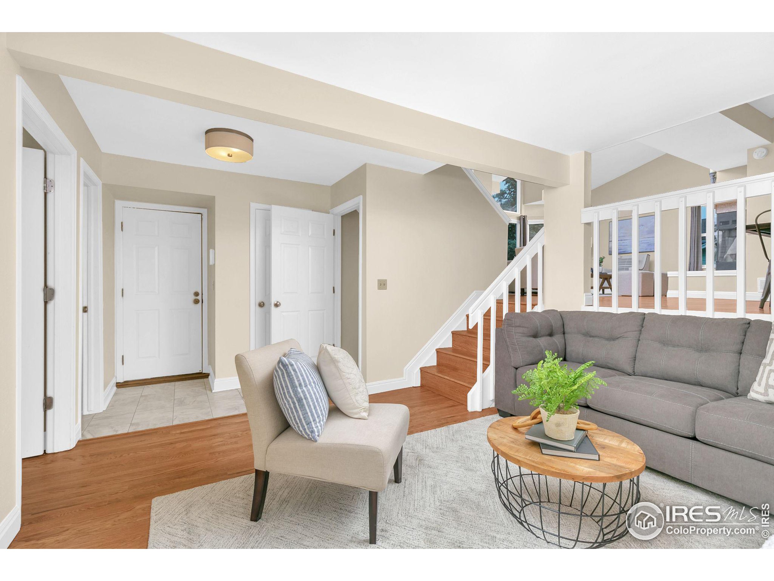 534 W Cactus Ct