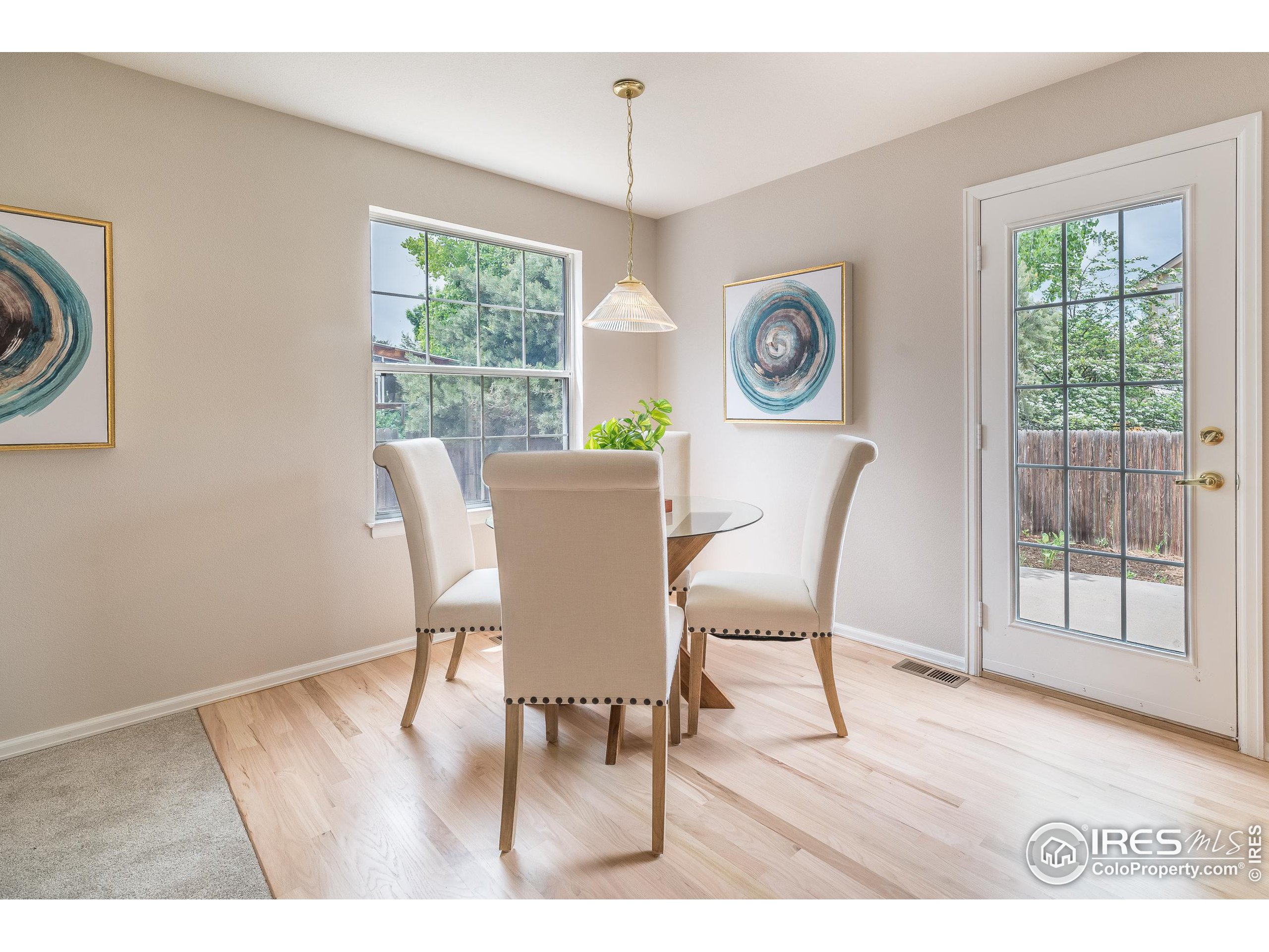 438 Pinewood Cir