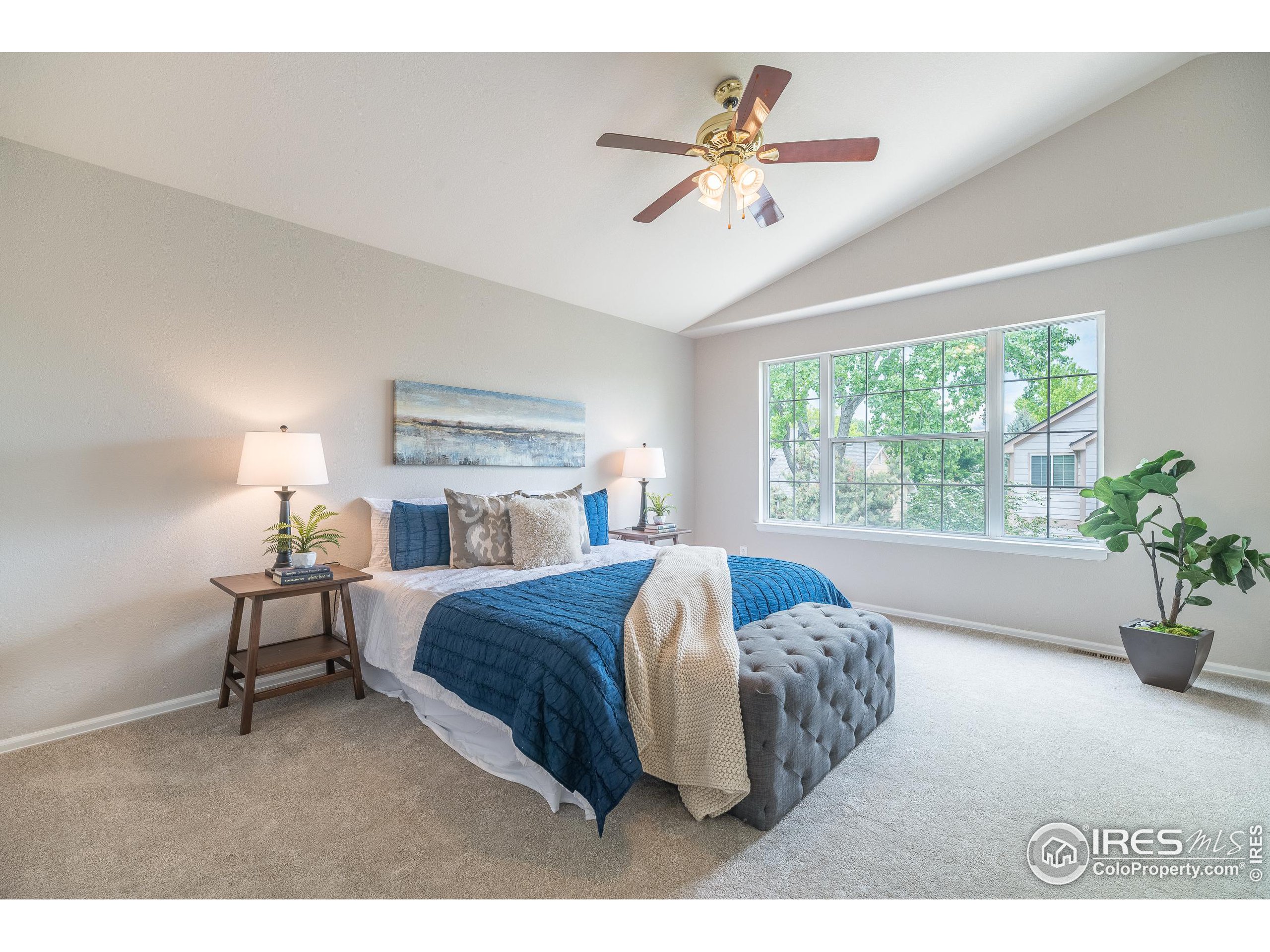 438 Pinewood Cir