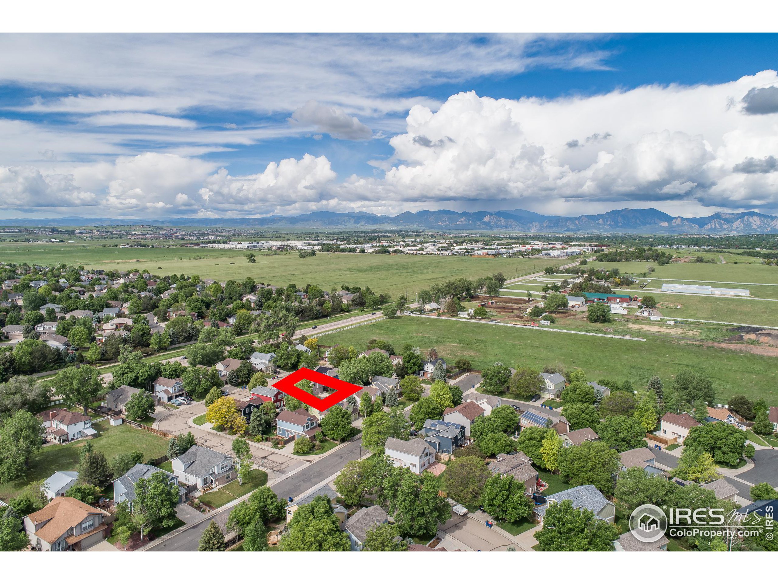 438 Pinewood Cir