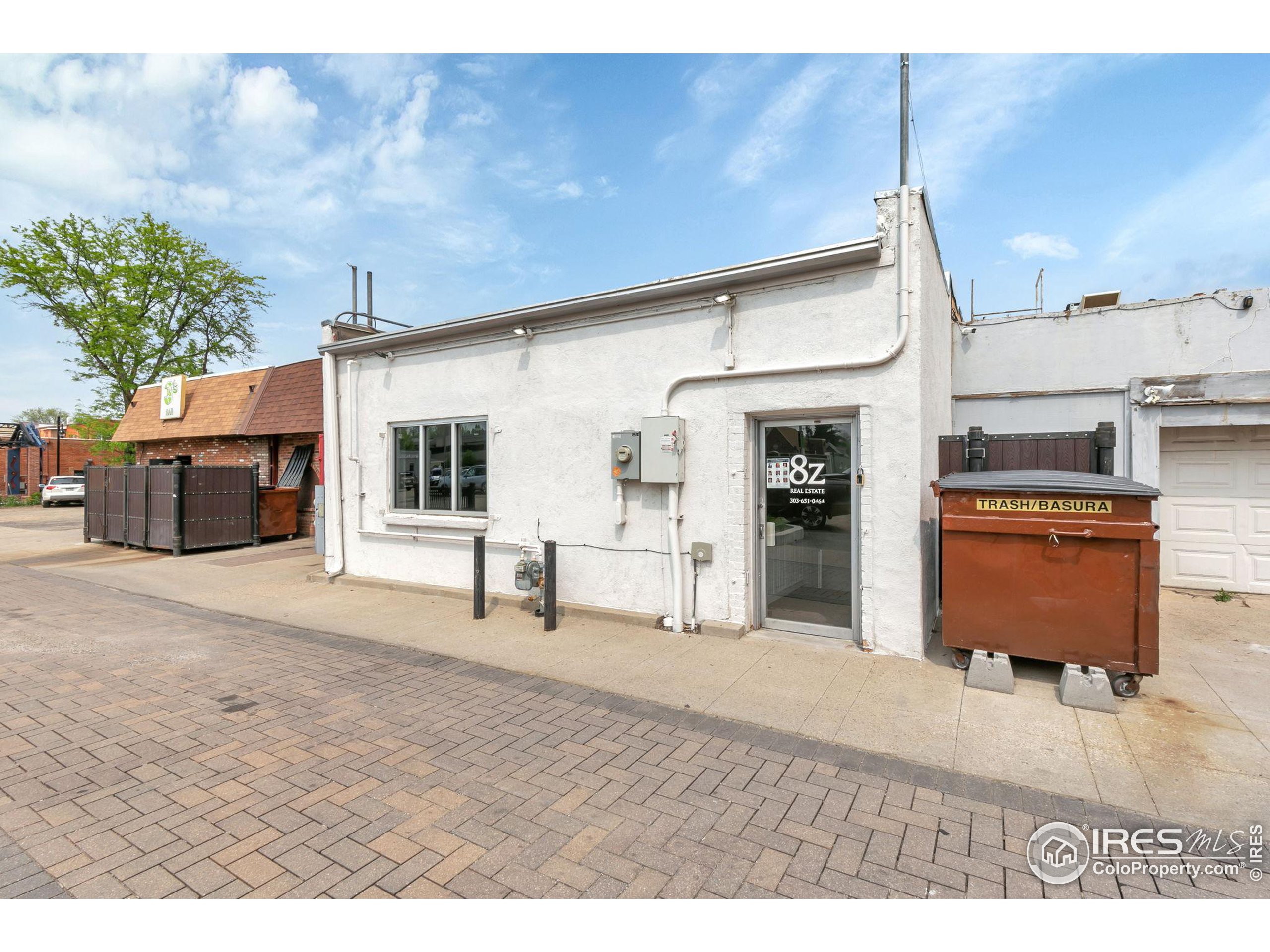 325 Main St