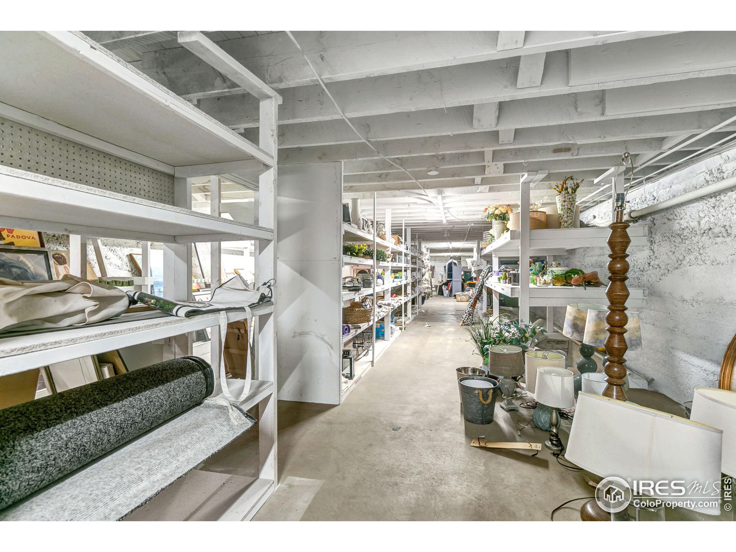 325 Main St